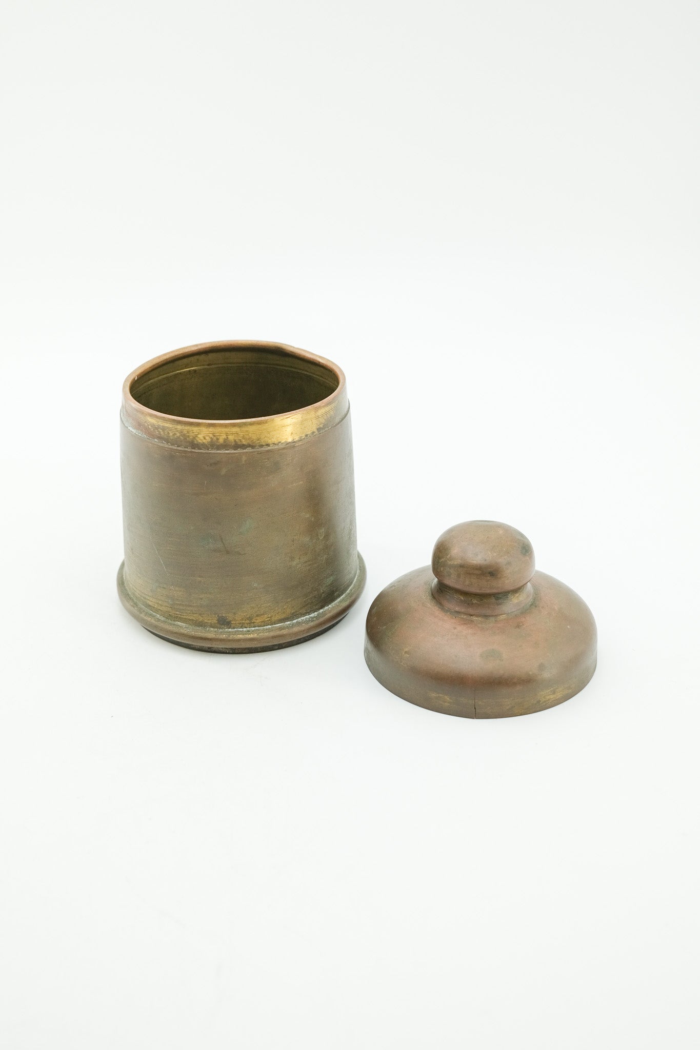 Brass lidded container / 真鍮製の蓋付きキャニスター