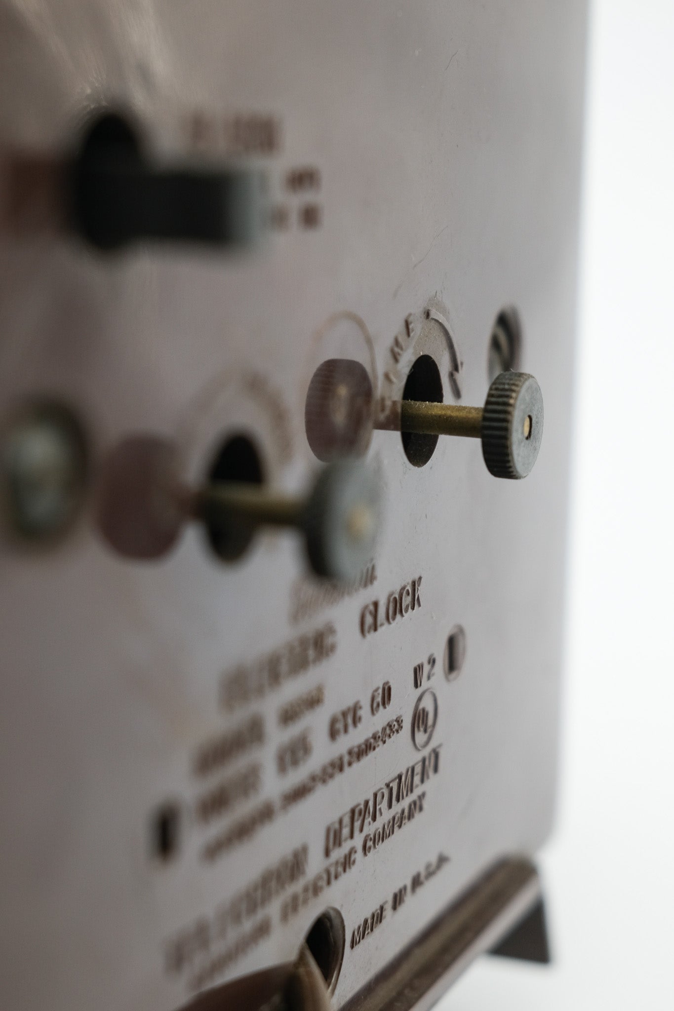 Telechron "Commonwealth" Electric Alarm Clock / テレクロン "コモンウェルス" 電気式置き時計
