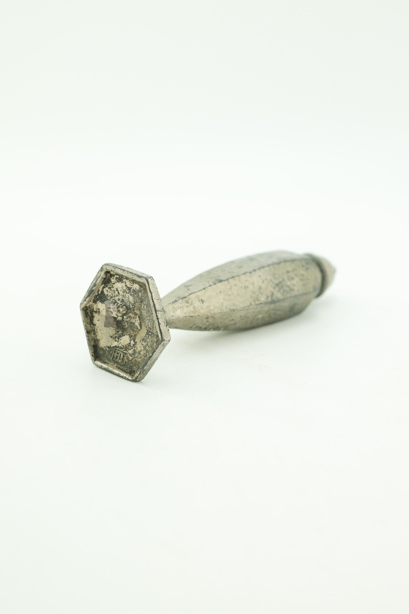 Antique Metal Pepper & Salt Shaker / アンティークメタルスパイスシェーカー