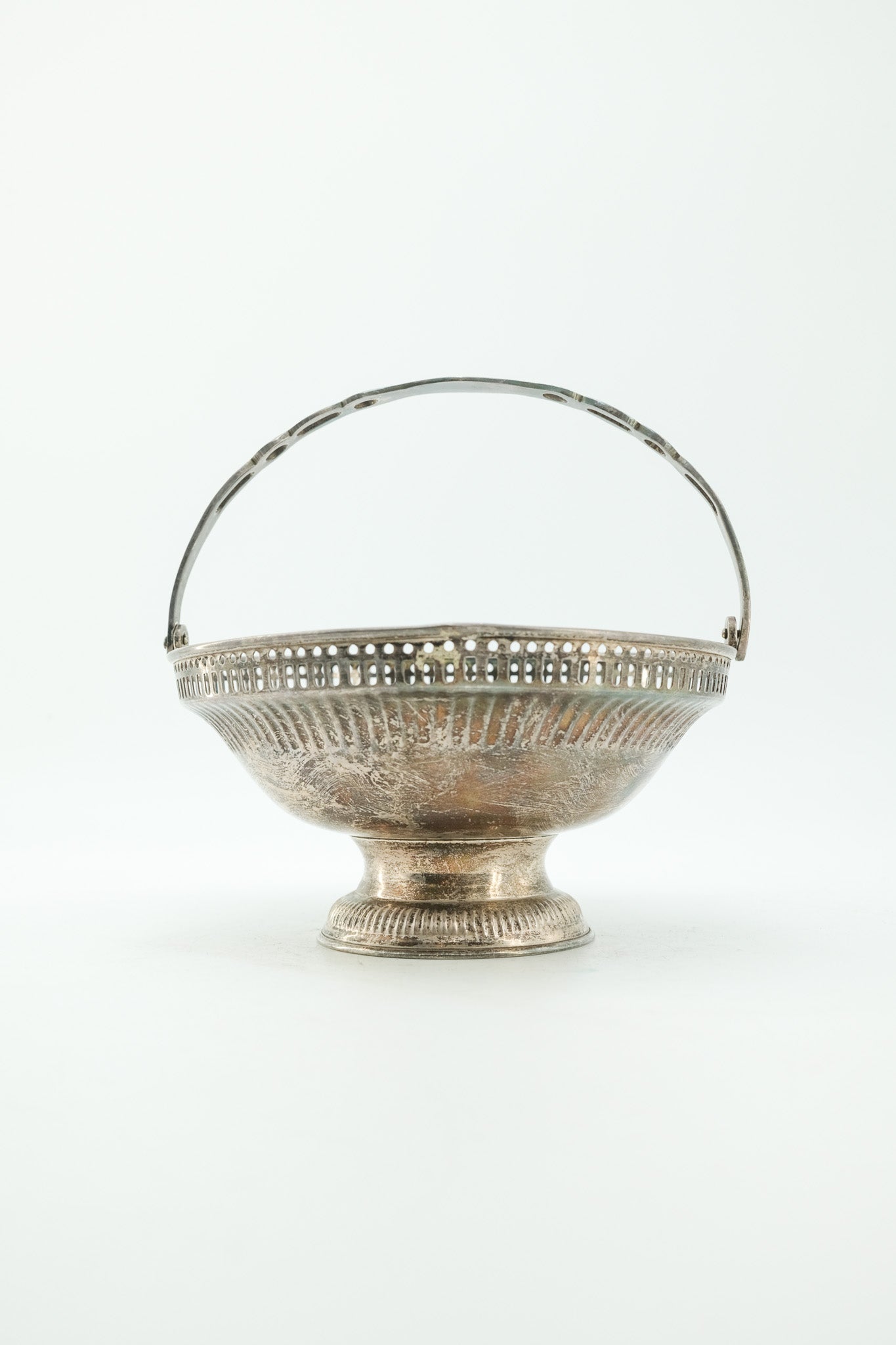 Silver-Plated Swing Handle Basket / シルバープレート スイングハンドル バスケット