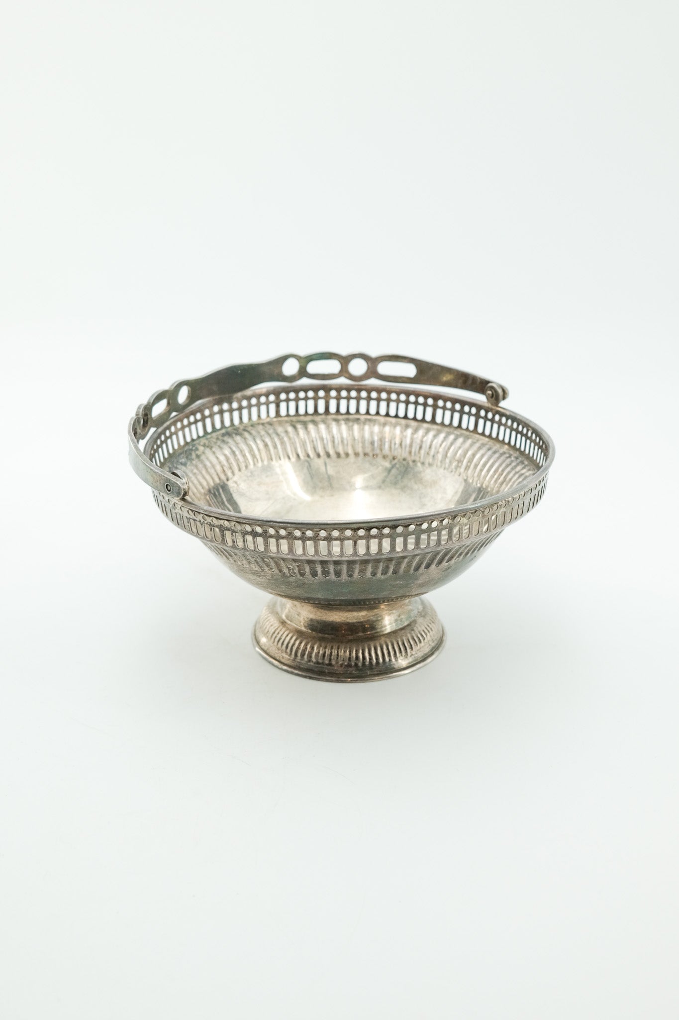 Silver-Plated Swing Handle Basket / シルバープレート スイングハンドル バスケット