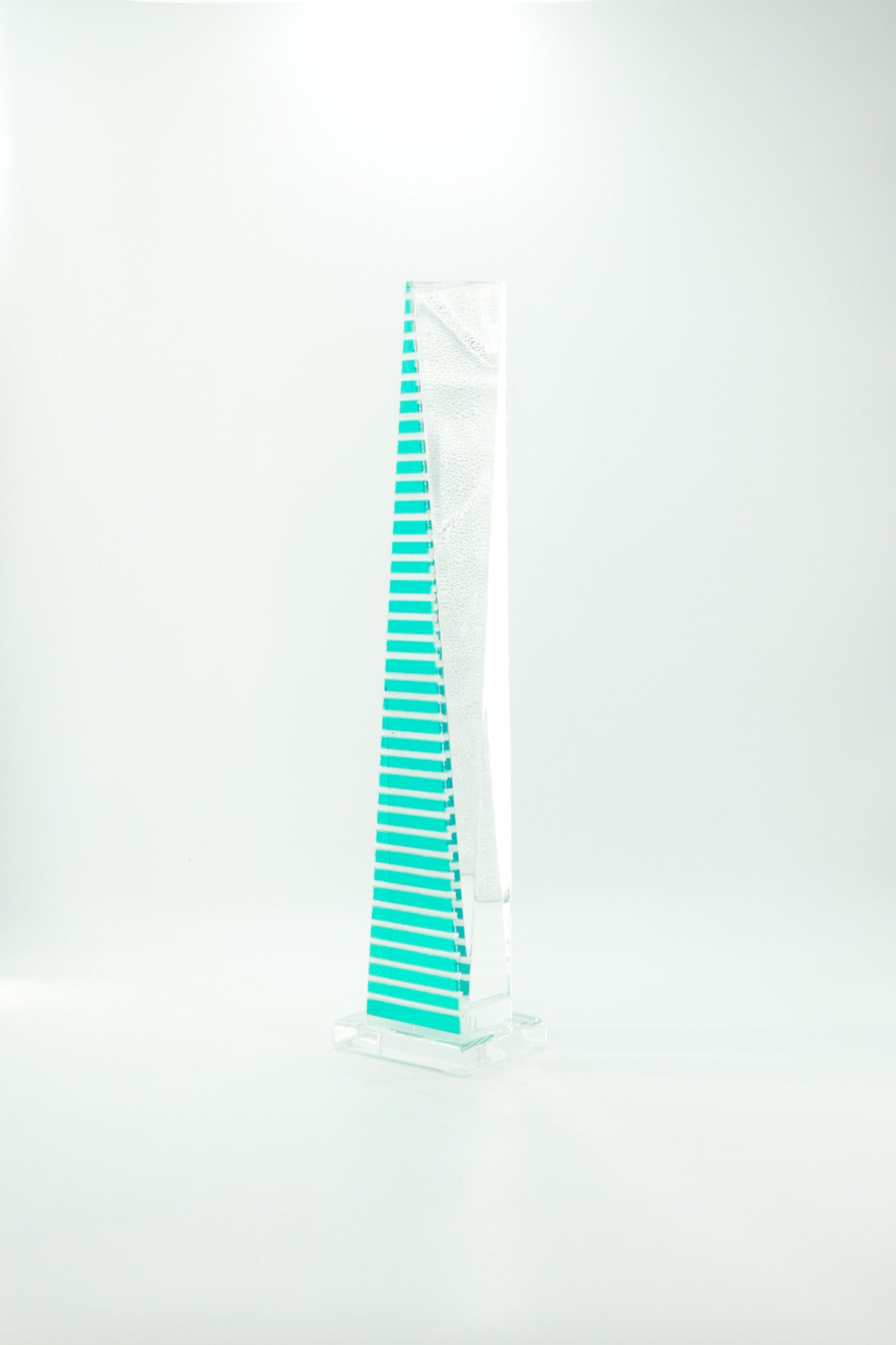 Postmodern Acrylic Tower Objet / ポストモダン アクリル タワー オブジェ