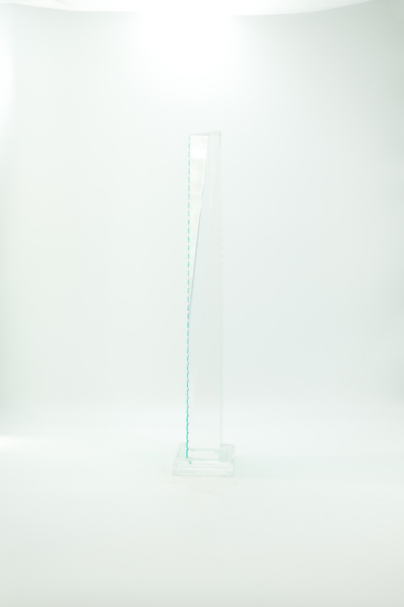 Postmodern Acrylic Tower Objet / ポストモダン アクリル タワー オブジェ