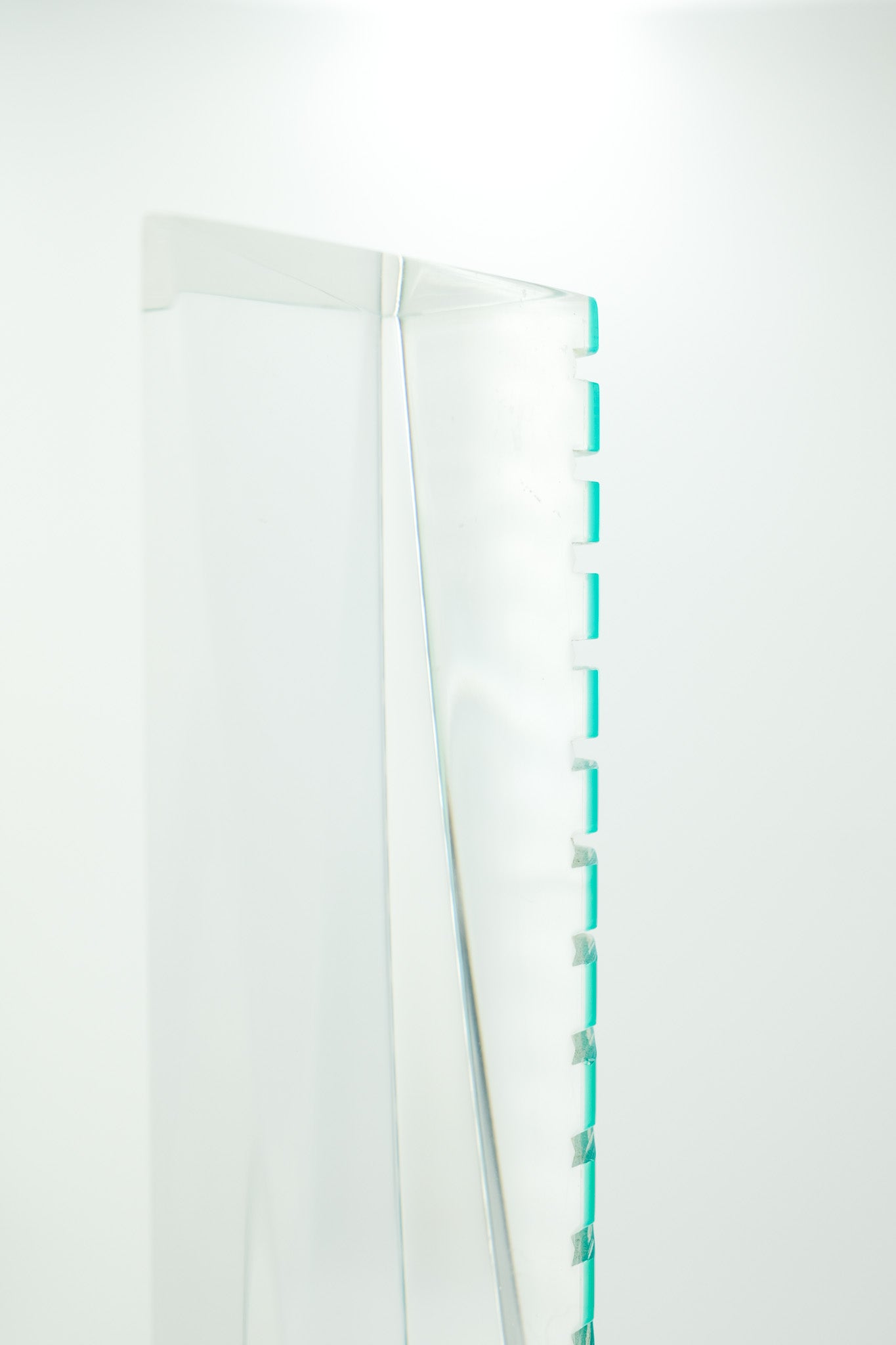 Postmodern Acrylic Tower Objet / ポストモダン アクリル タワー オブジェ
