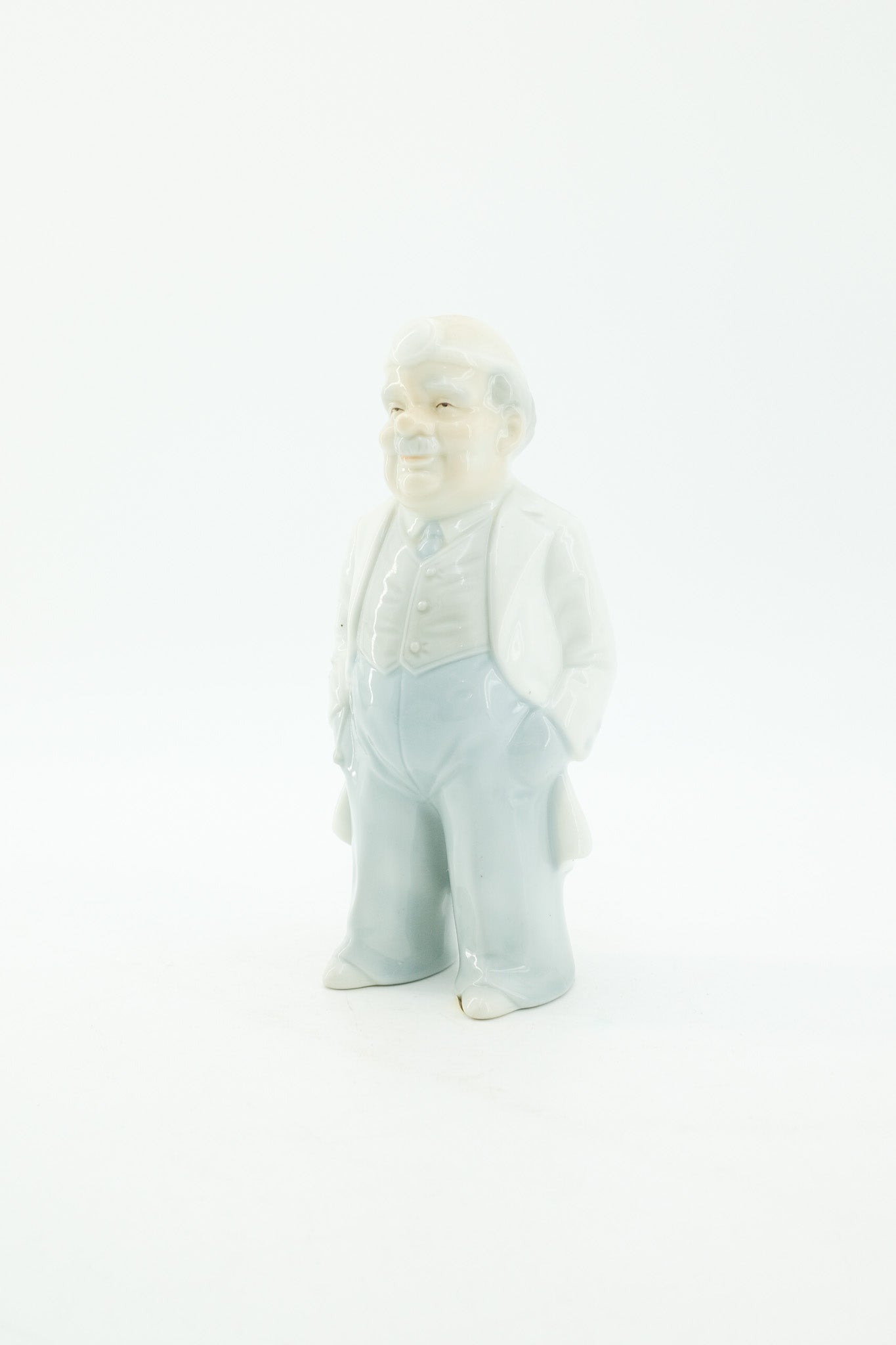 Doctor Porcelain Figurine / 陶器の医師の人形