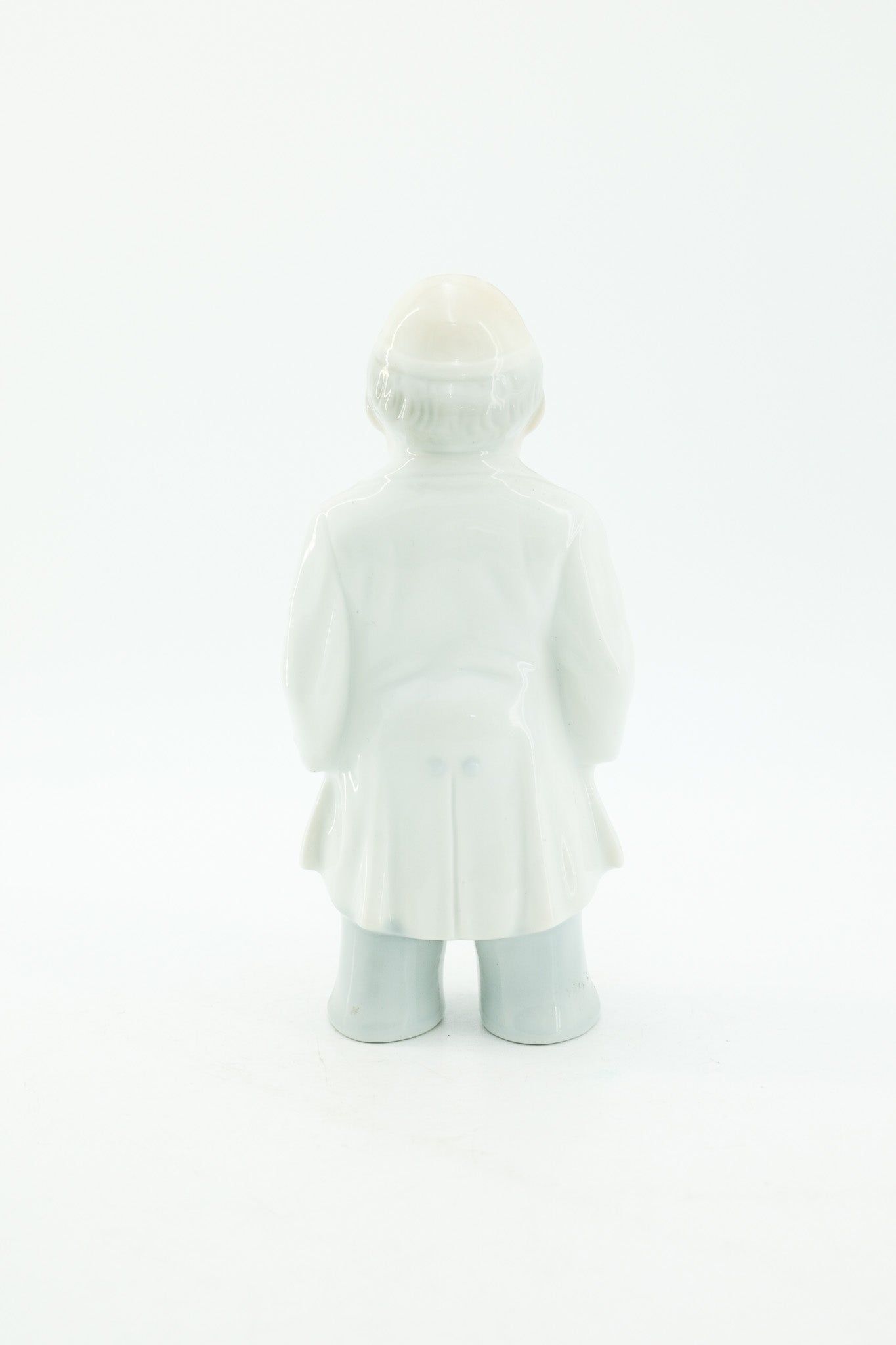 Doctor Porcelain Figurine / 陶器の医師の人形
