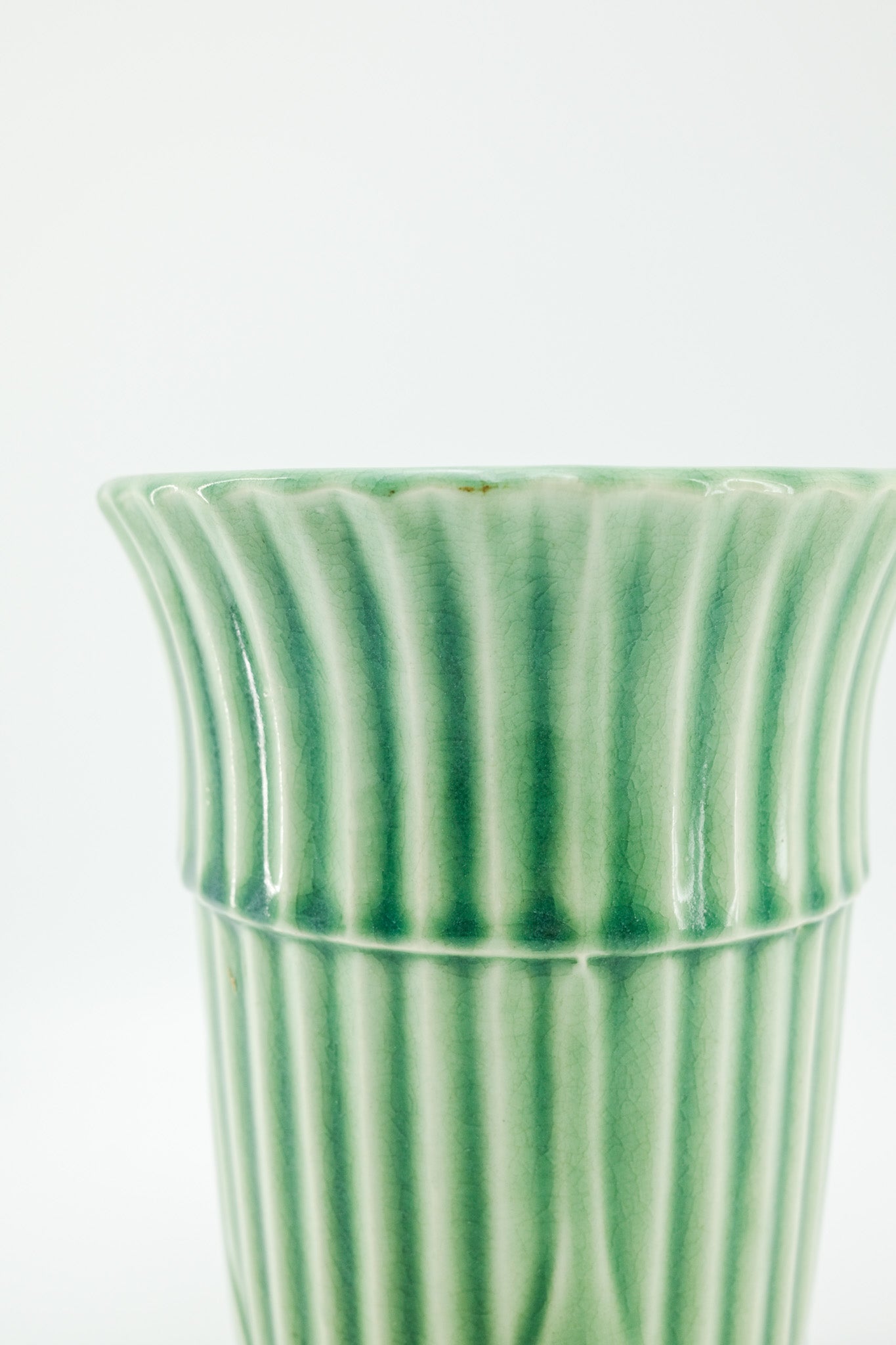 Vintage Ceramic Fluted Vase / ヴィンテージ セラミック フルーテッド フラワーベース