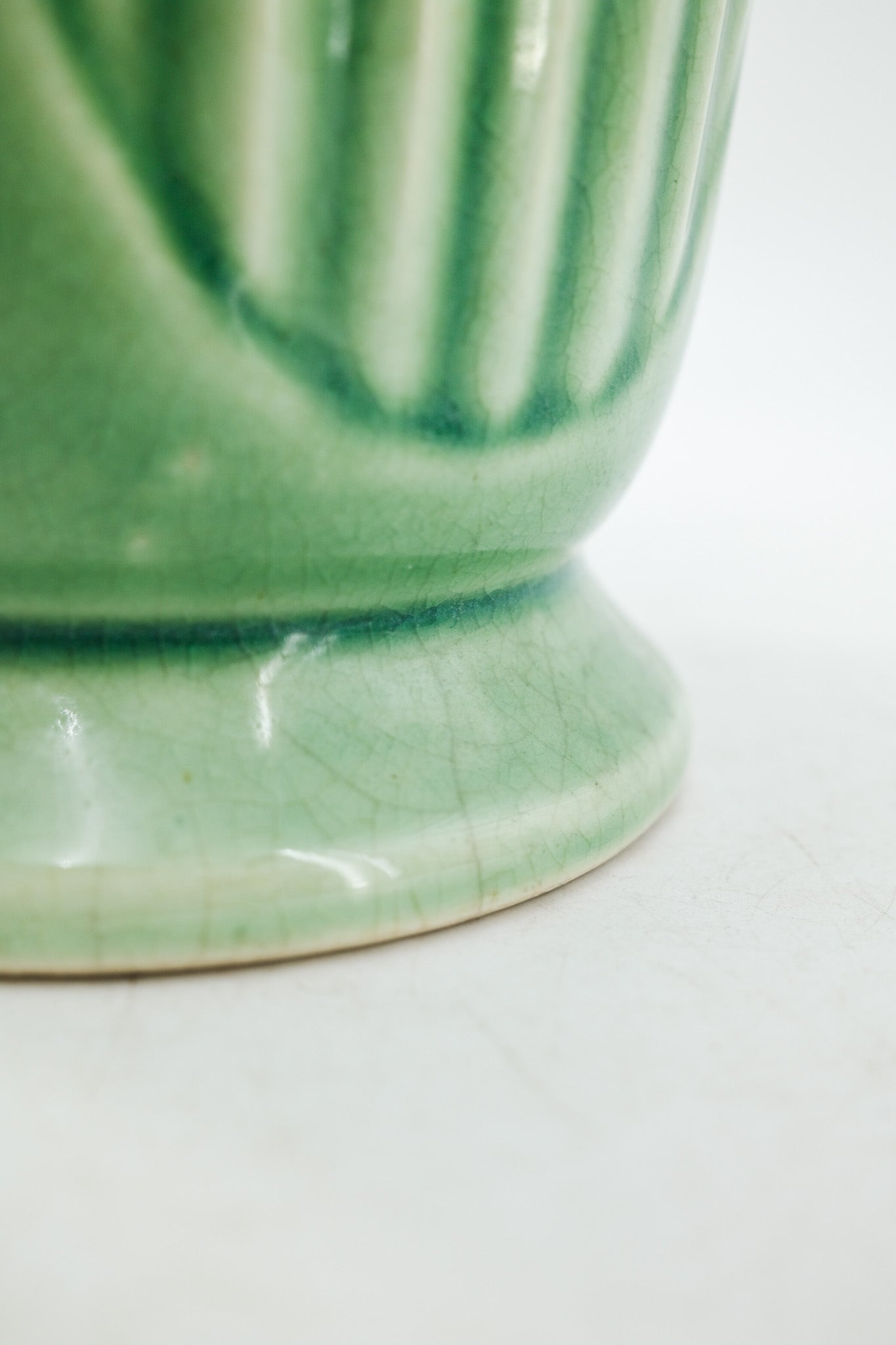 Vintage Ceramic Fluted Vase / ヴィンテージ セラミック フルーテッド フラワーベース