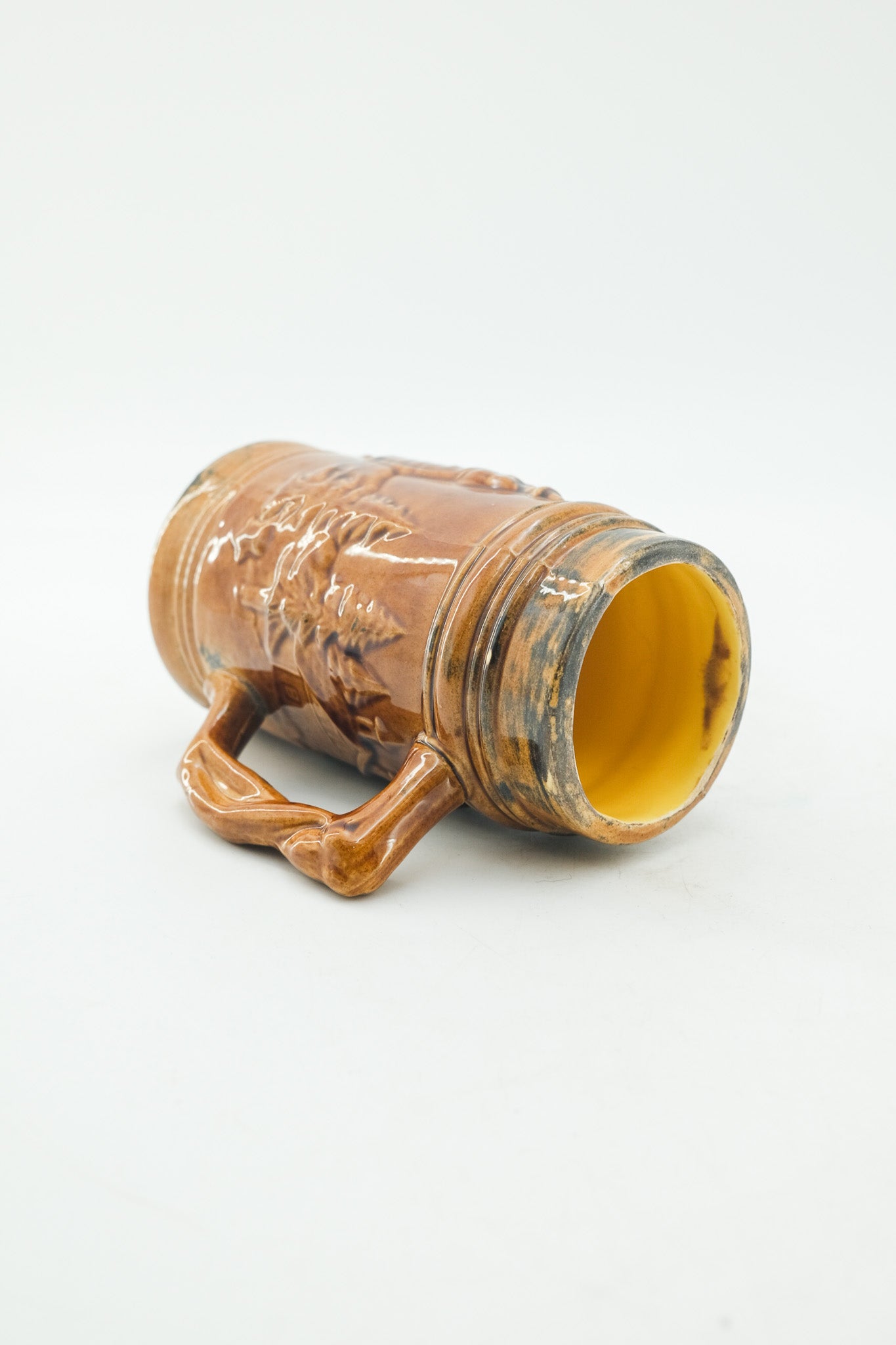 Vintage Beer Stein with Relief Motifs / ヴィンテージ ビアマグ（レリーフ柄）