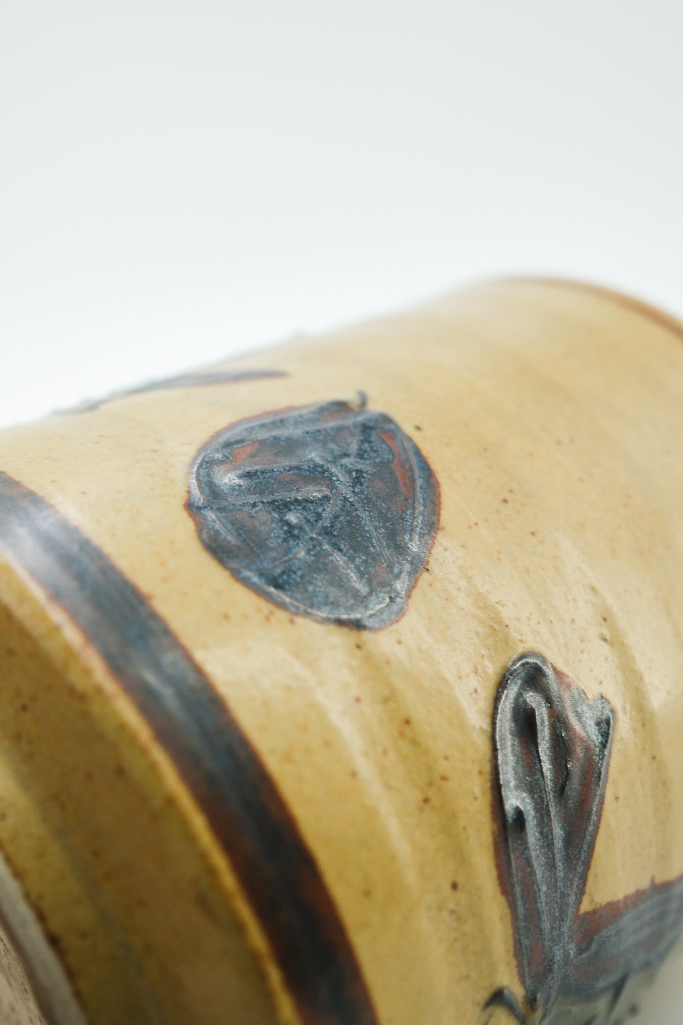 Owl patterned container / フクロウの筒鉢