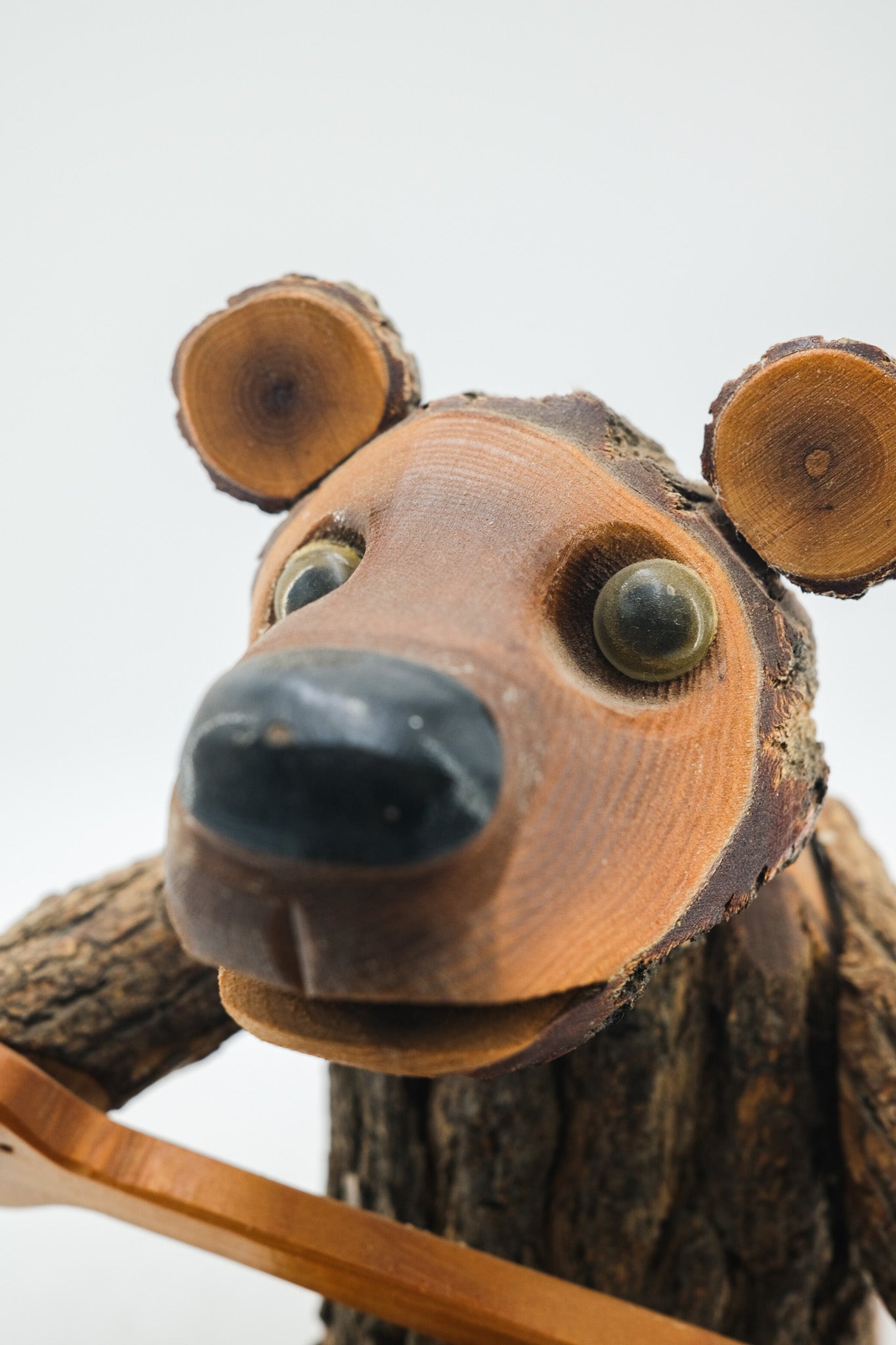Bear on a Boat Wood Carving / ボートを漕ぐクマの木彫りオブジェ