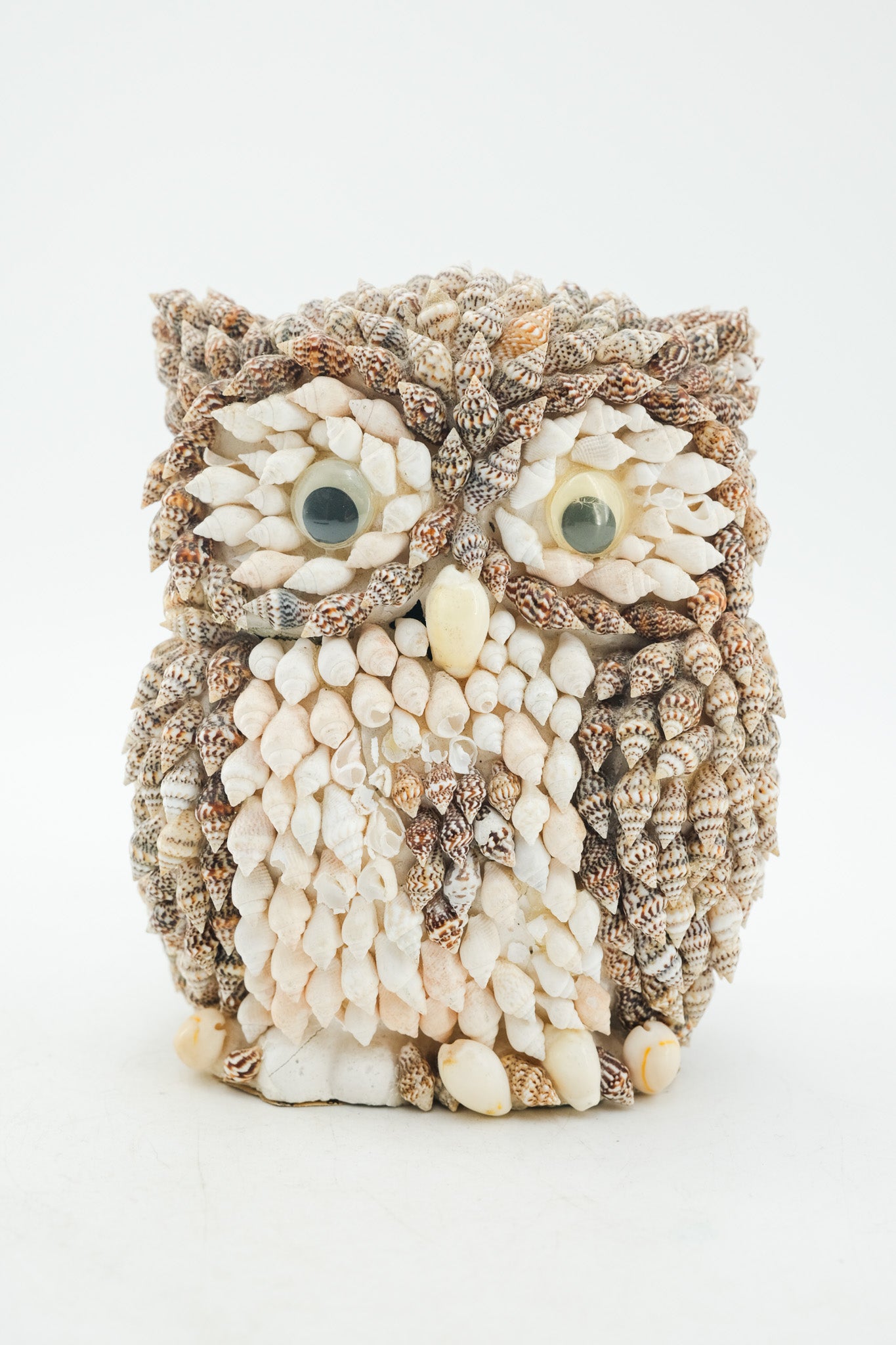Shell Craft Owl Ornament / 貝細工のフクロウの置物