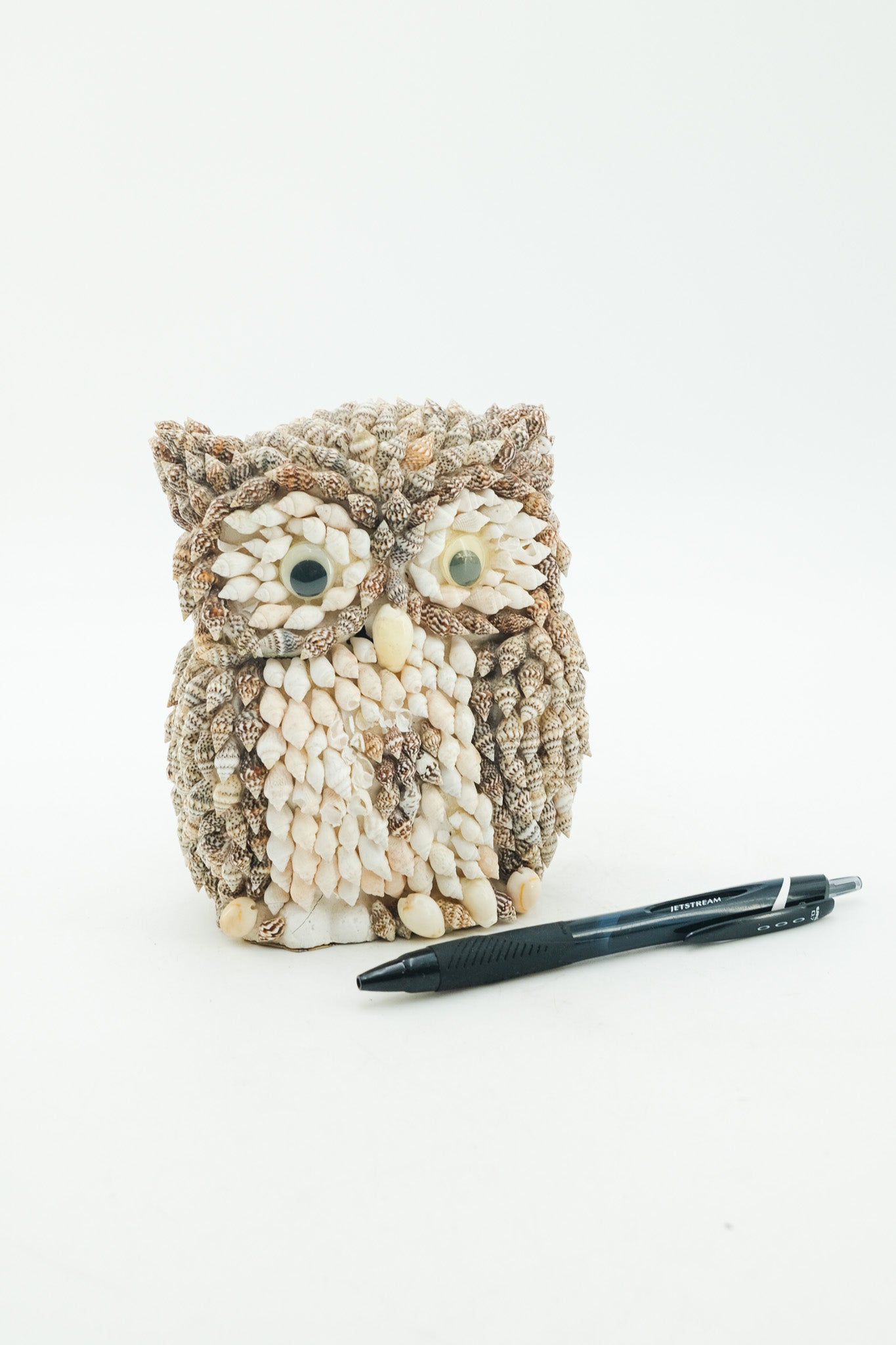 Shell Craft Owl Ornament / 貝細工のフクロウの置物