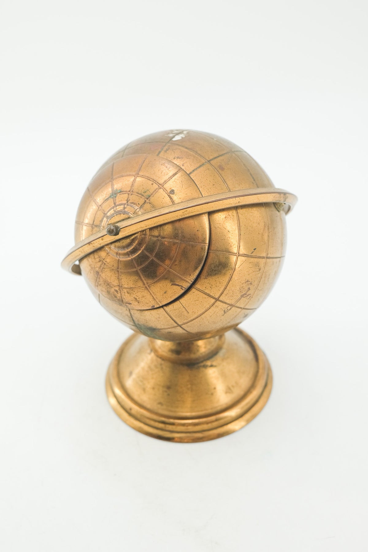 Globe Shaped Brass Cigarette Holder / 真鍮製 地球儀型 シガレットホルダー