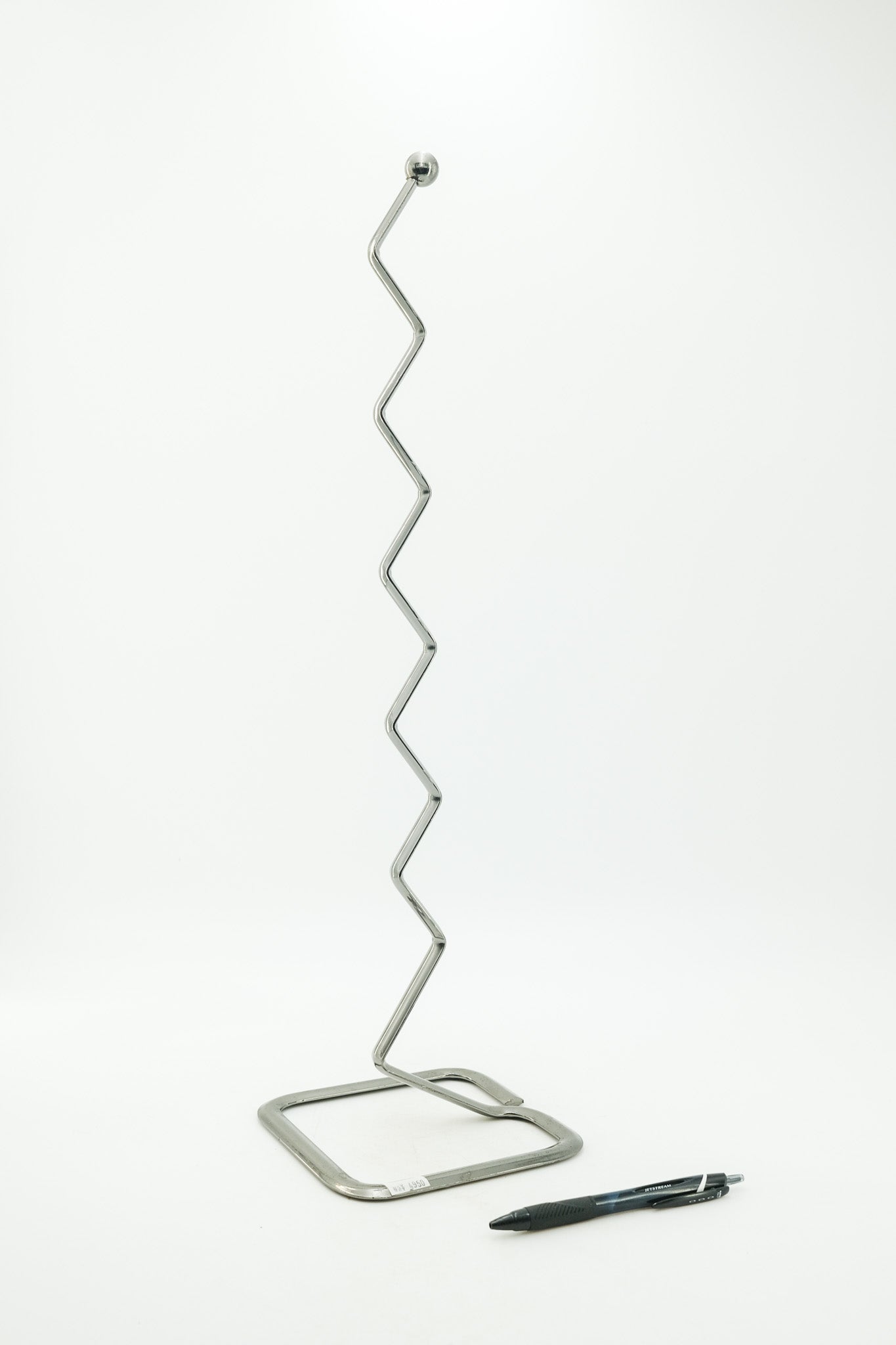 Metal Zigzag Stand / メタル ジグザグ スタンド