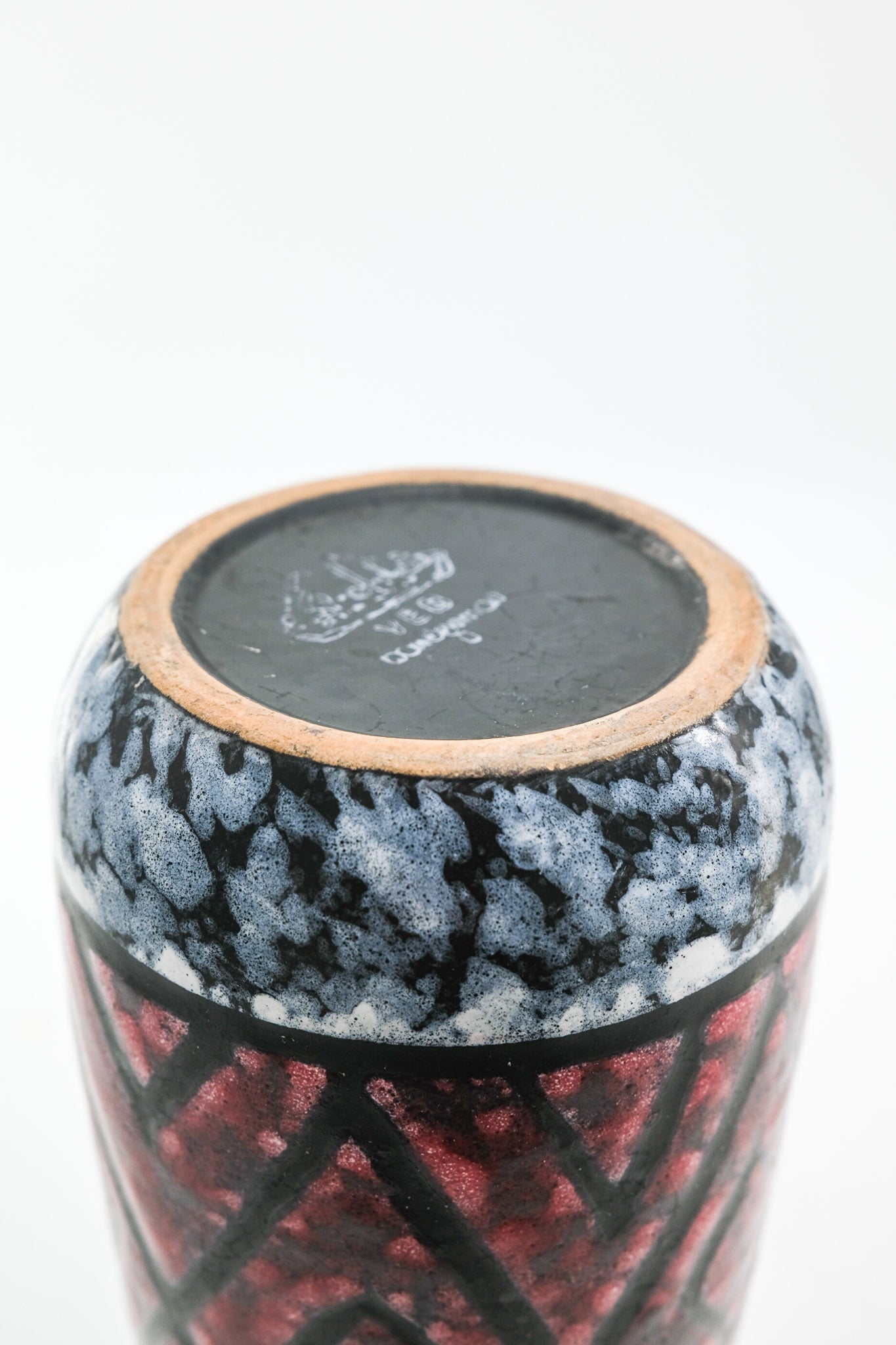 Tapered Ceramic Vase with Geometric Pattern / テーパード フラワーベース