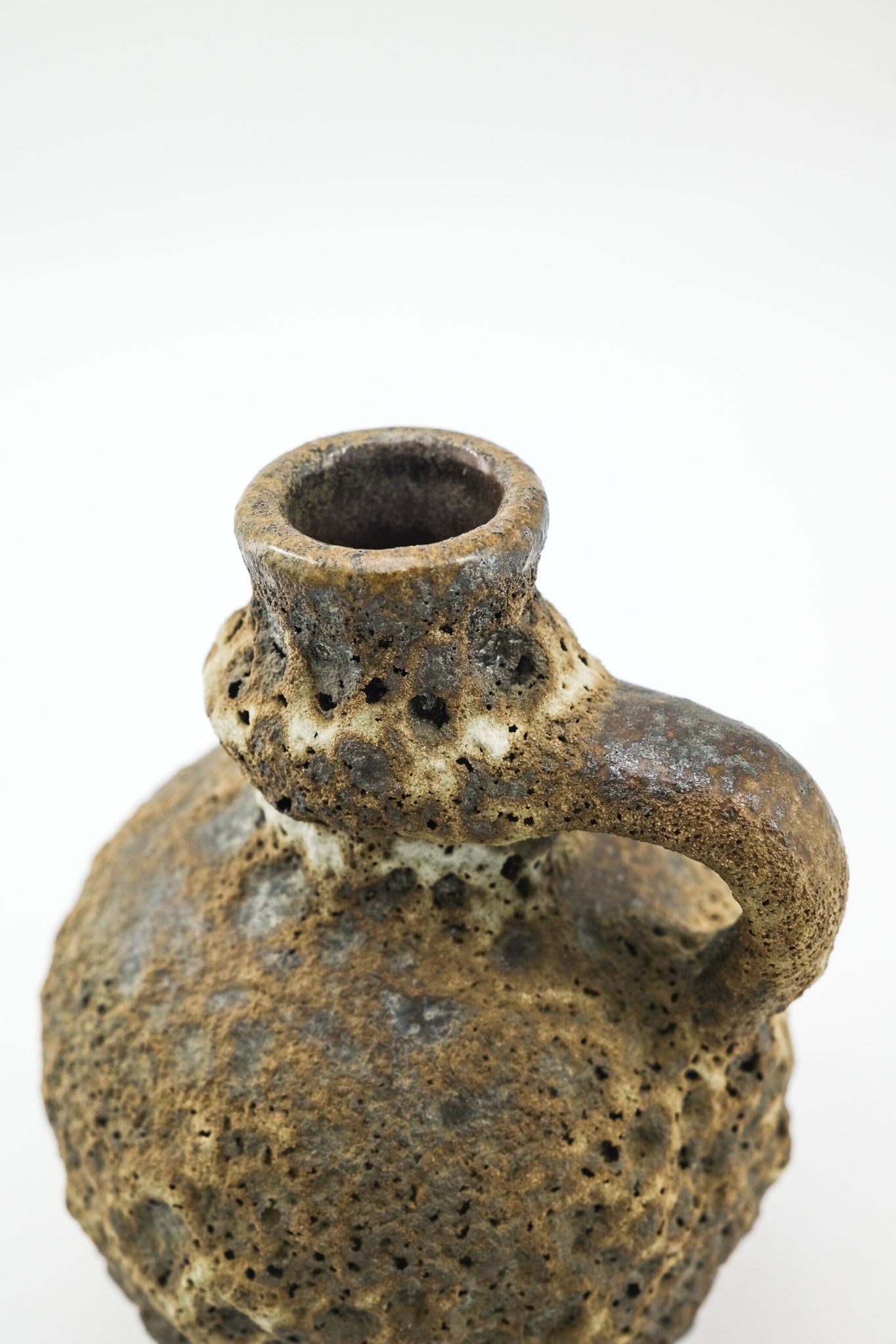Fat Lava Jug Vase / ファットラヴァ ハンドル付ベース – STORE IN