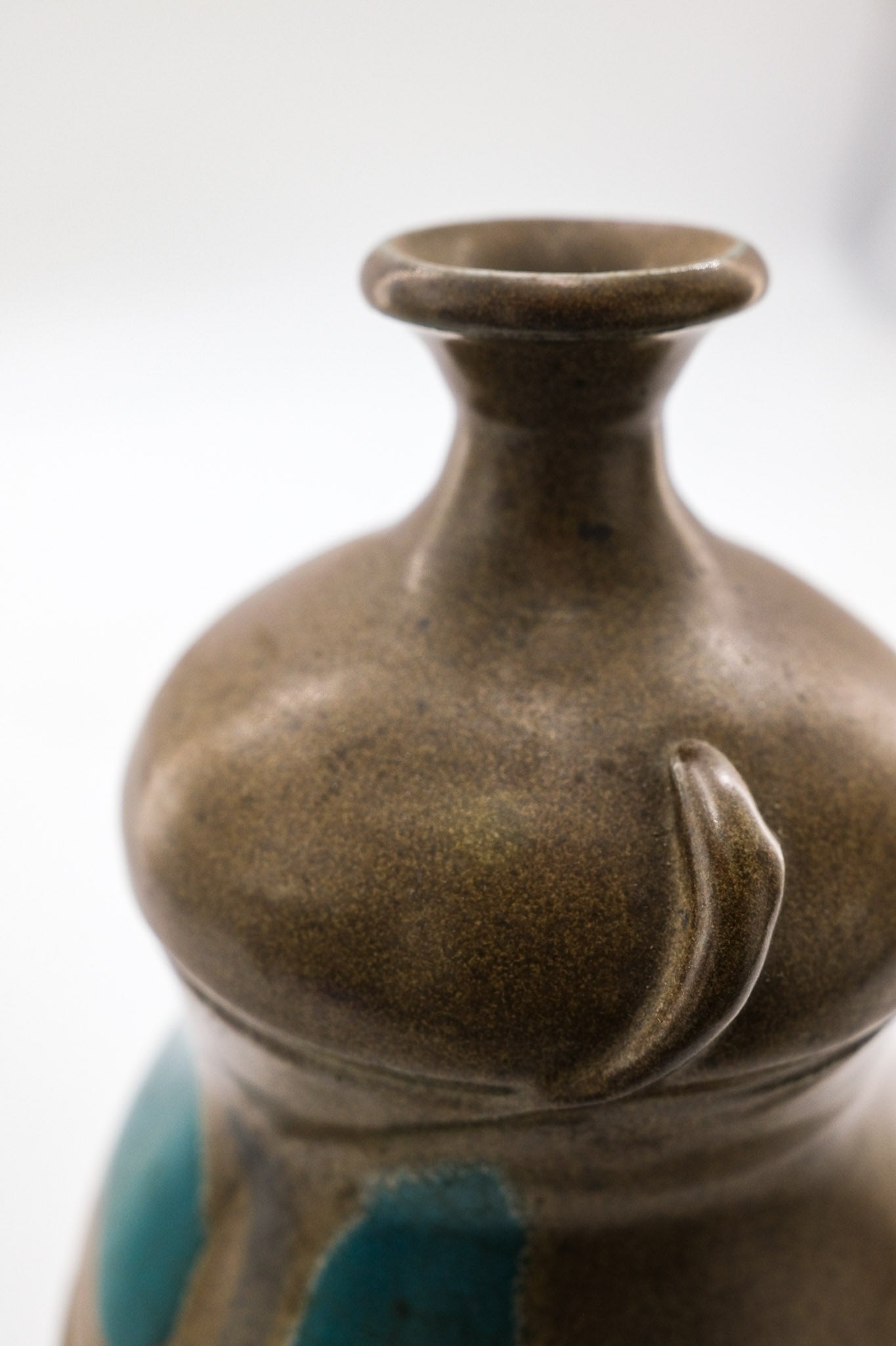 Pottery Jar with Turquoise Glaze / ターコイズ釉薬の陶器ジャー
