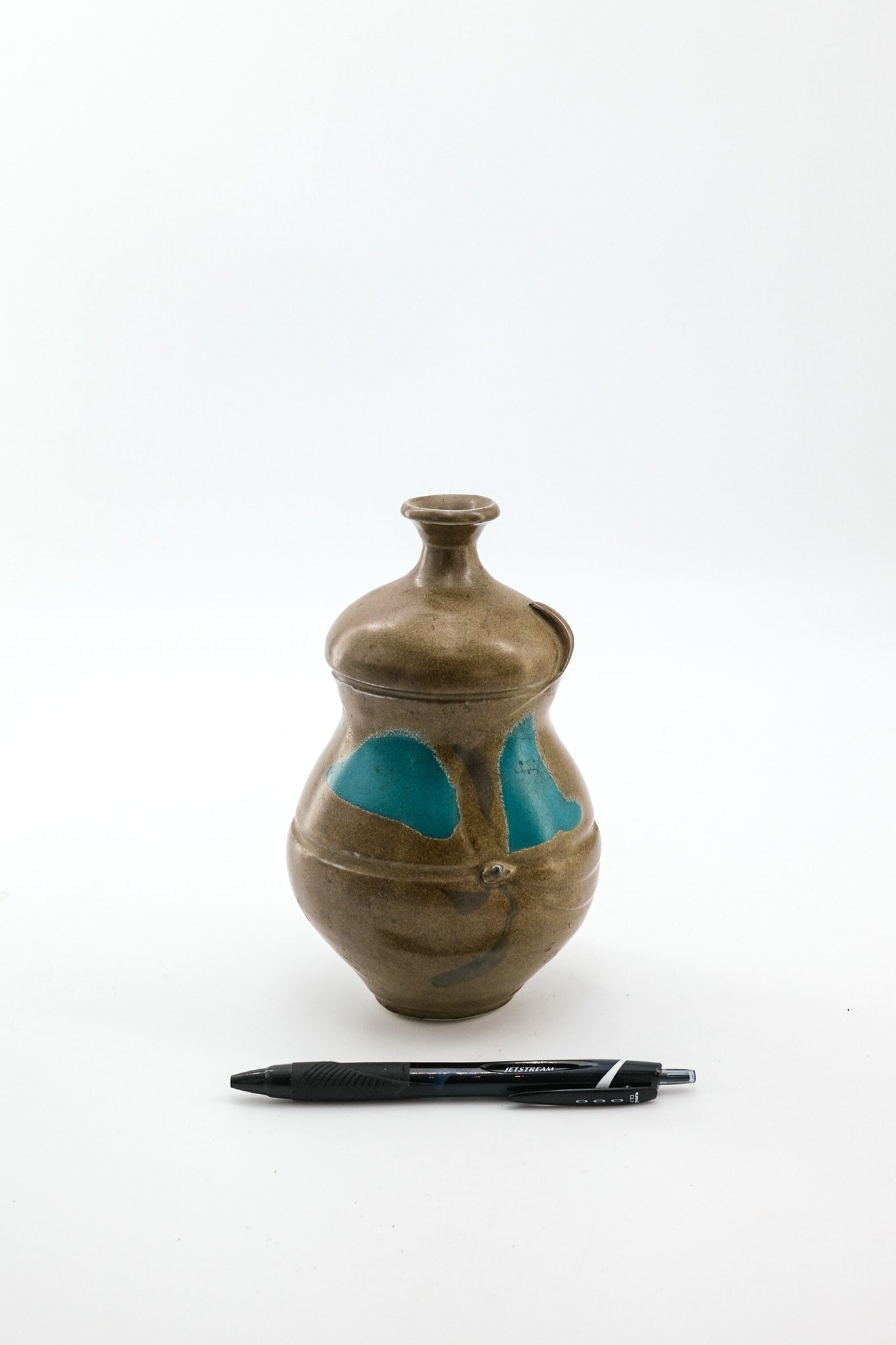 Pottery Jar with Turquoise Glaze / ターコイズ釉薬の陶器ジャー