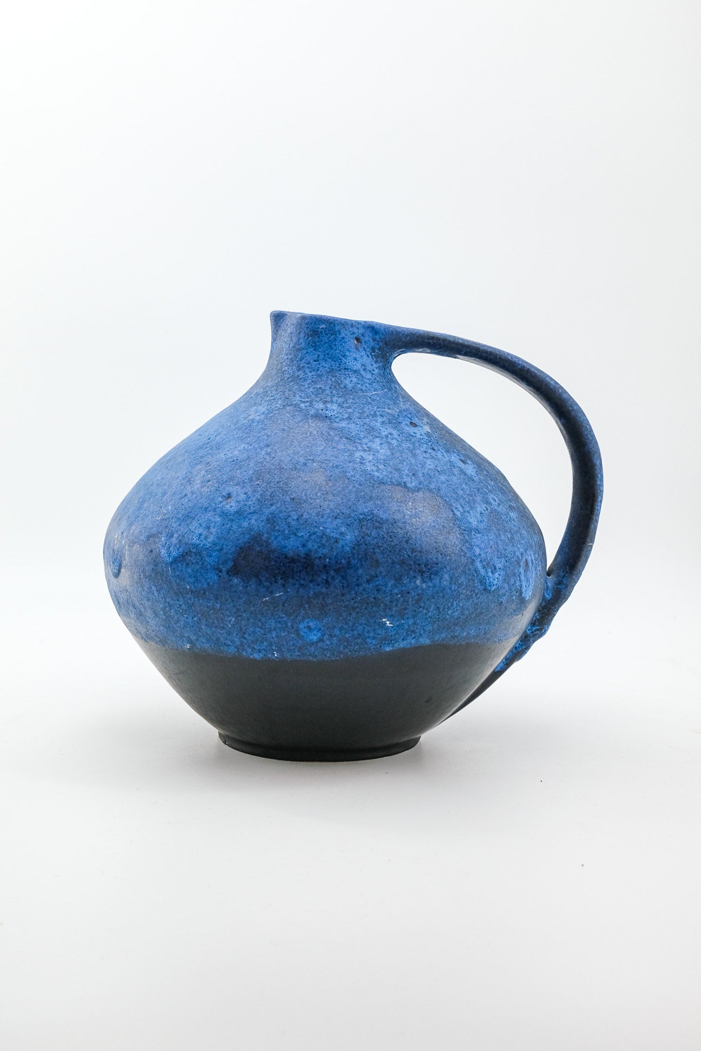 Blue Glazed Handle Vase / ブルーグラデーション ハンドル花瓶
