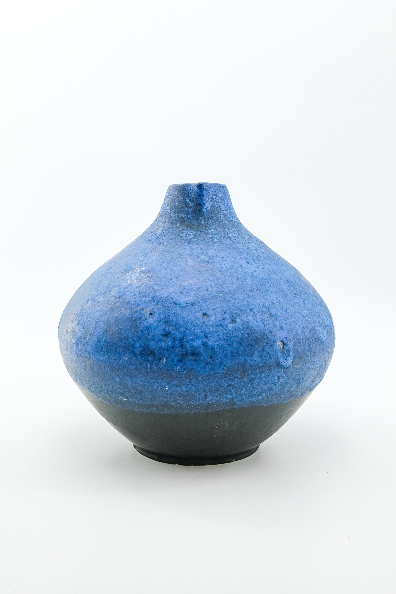 Blue Glazed Handle Vase / ブルーグラデーション ハンドル花瓶