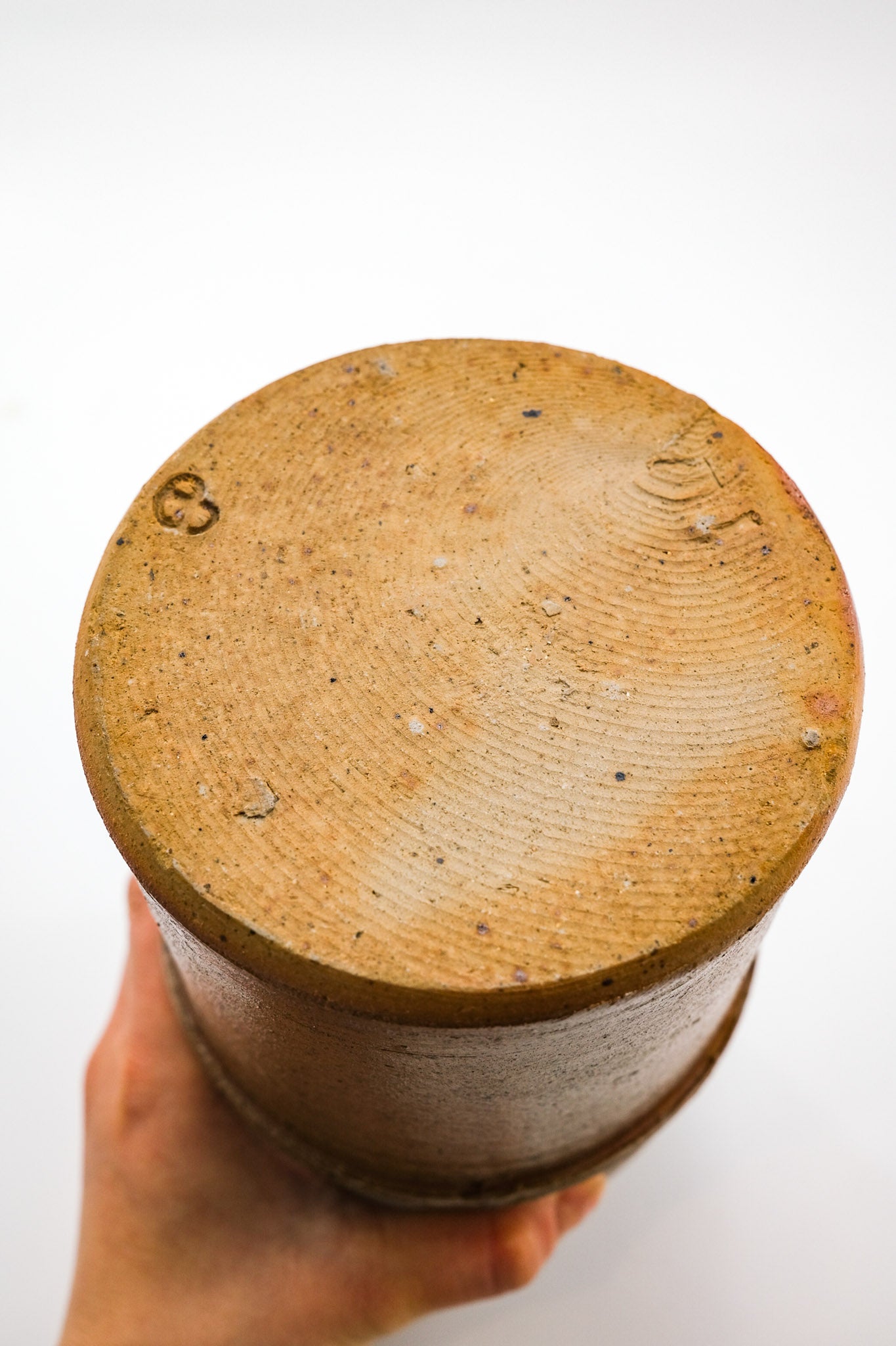 Pottery Jar with Natural Glaze / 自然釉の陶製壺