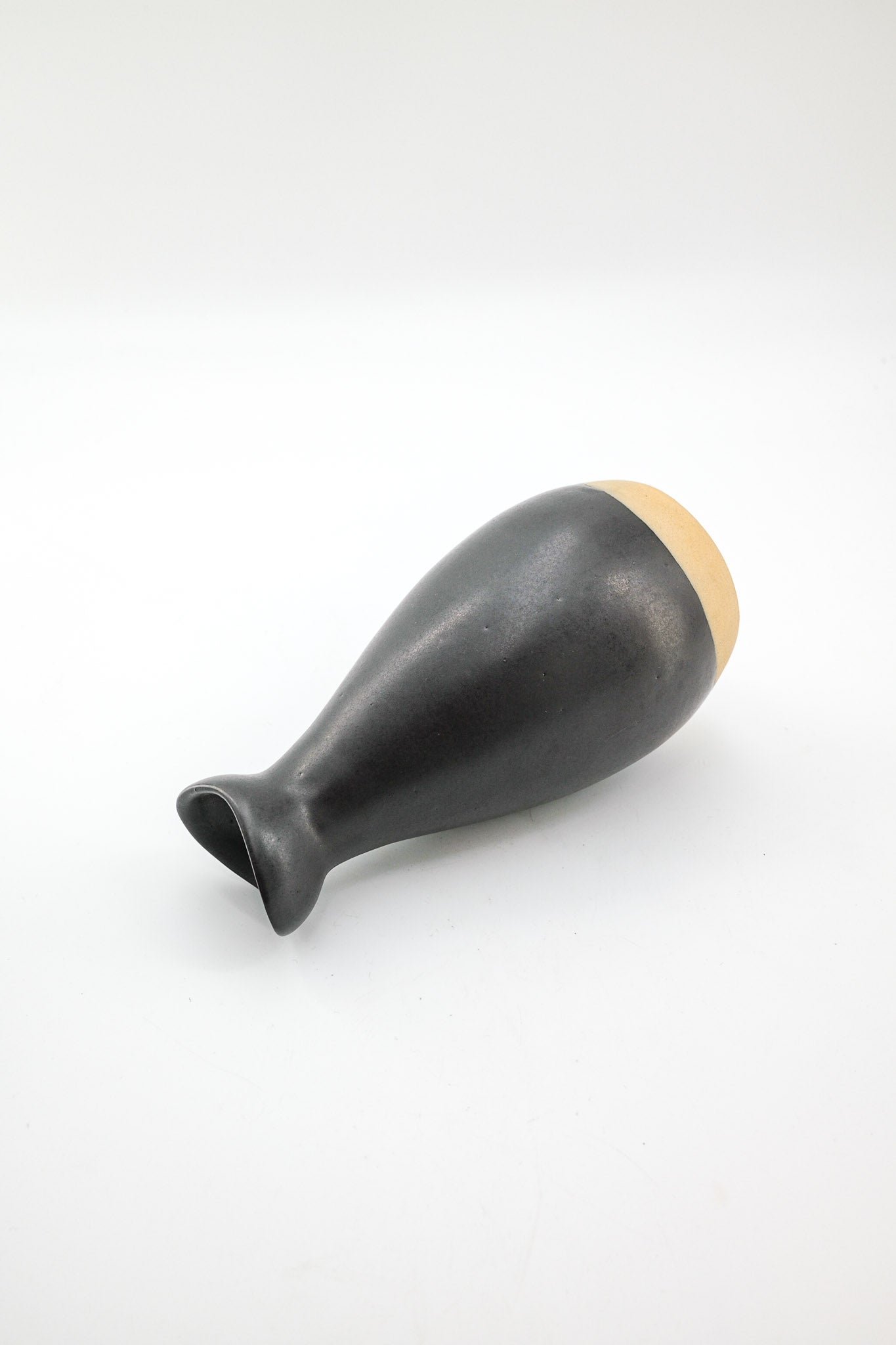 Sake Bottle Shape Vase / 徳利型 花器