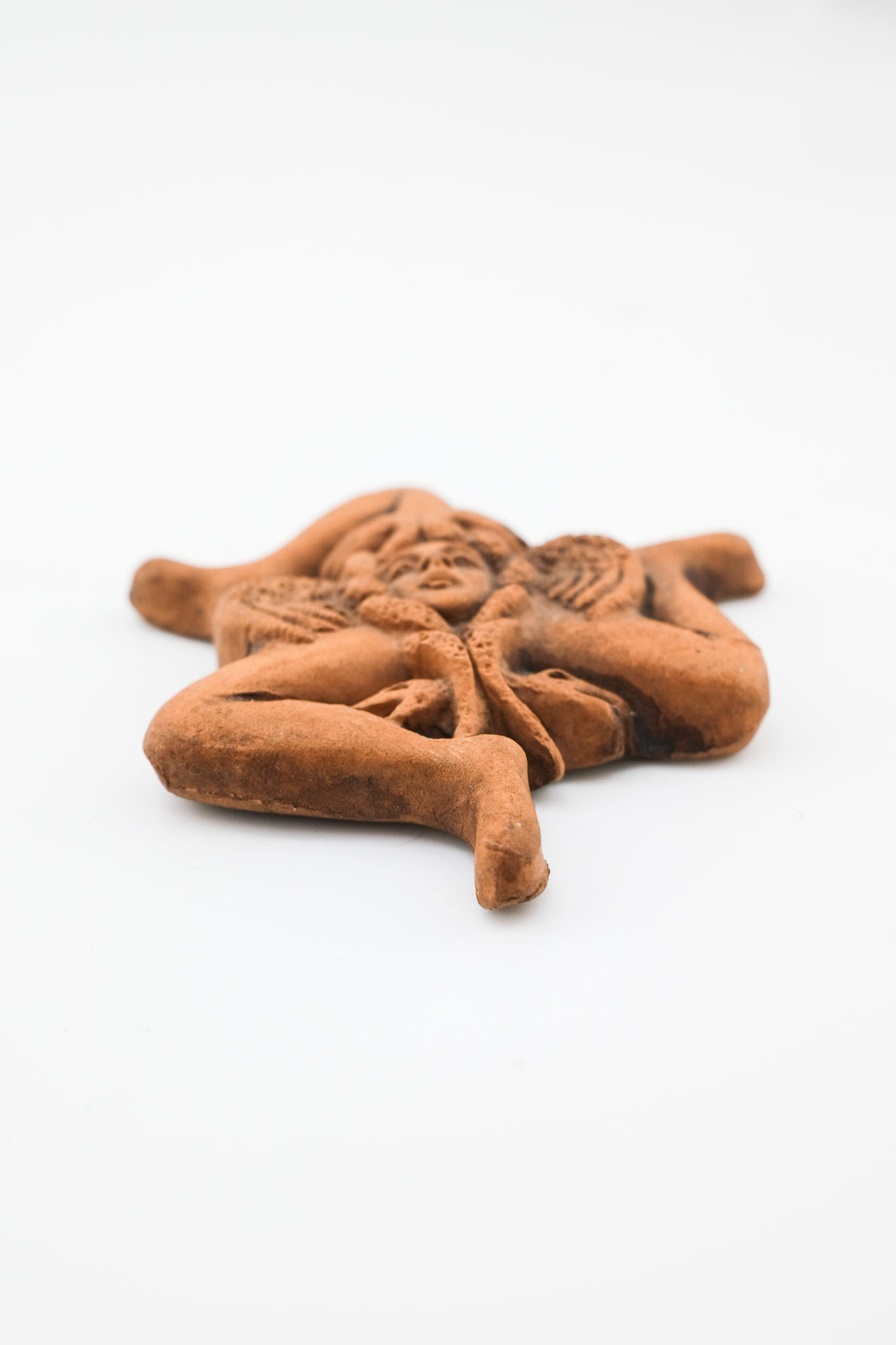 Trinacria Terracotta Wall Hanging / シチリアの象徴 トリナクリア テラコッタ 壁飾り
