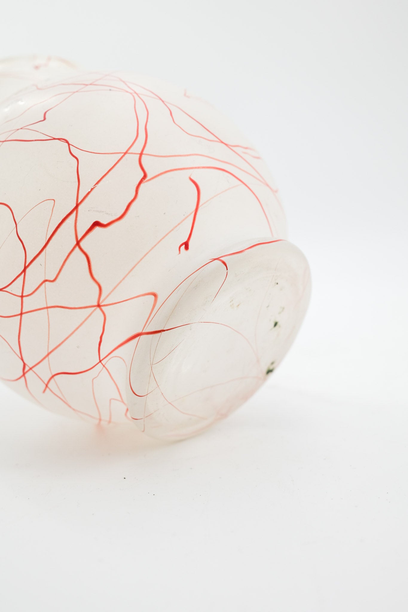 Red Thread Patterned Frosted Glass Vase / レッドスレッド フロストガラス フラワーベース