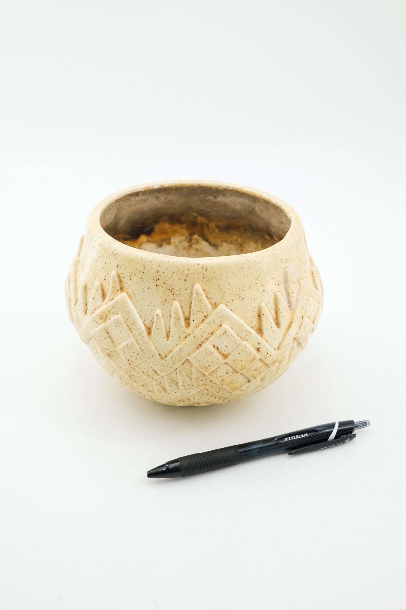Pottery Planter with Geometric Pattern / 幾何学模様の陶器プランター