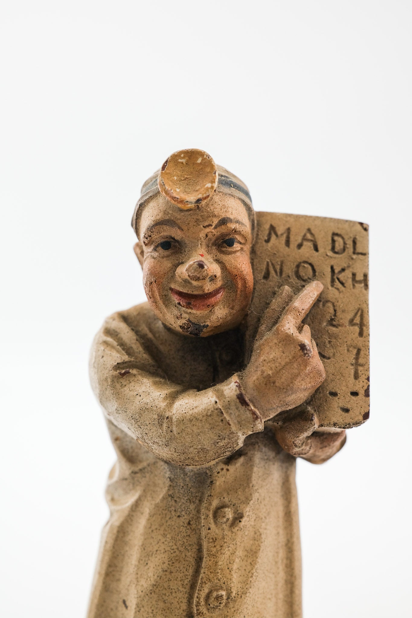 Oculist Figurine / 木彫り人形「眼科医」