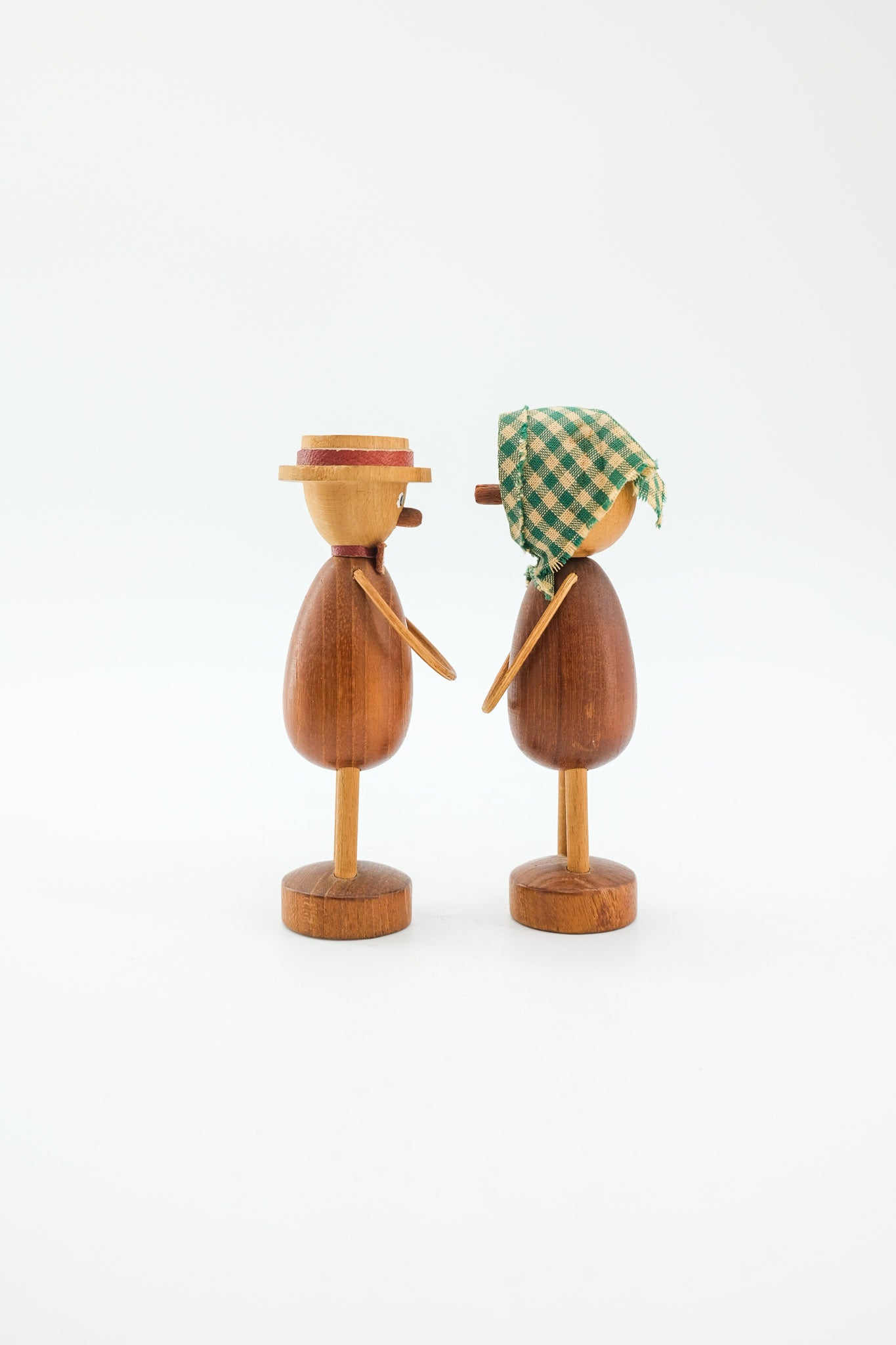 Wooden Doll Couple / 木製のペア人形