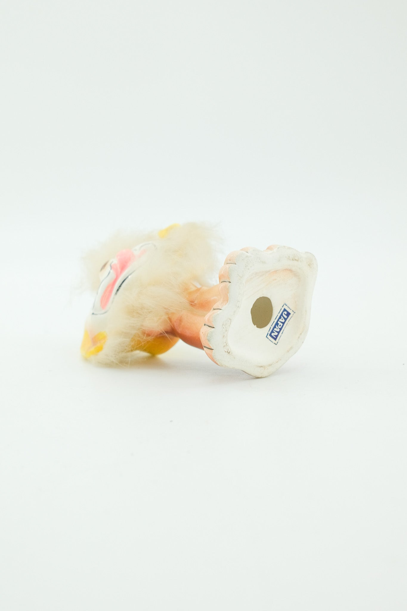 Vintage Ceramic Lion Figurine with Yellow Hat / 黄色い帽子のライオン 陶器置物