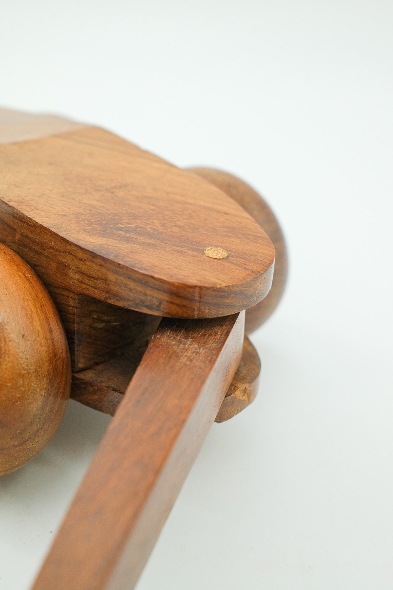 Wooden Crocodile Toy / 木製のワニのトイ