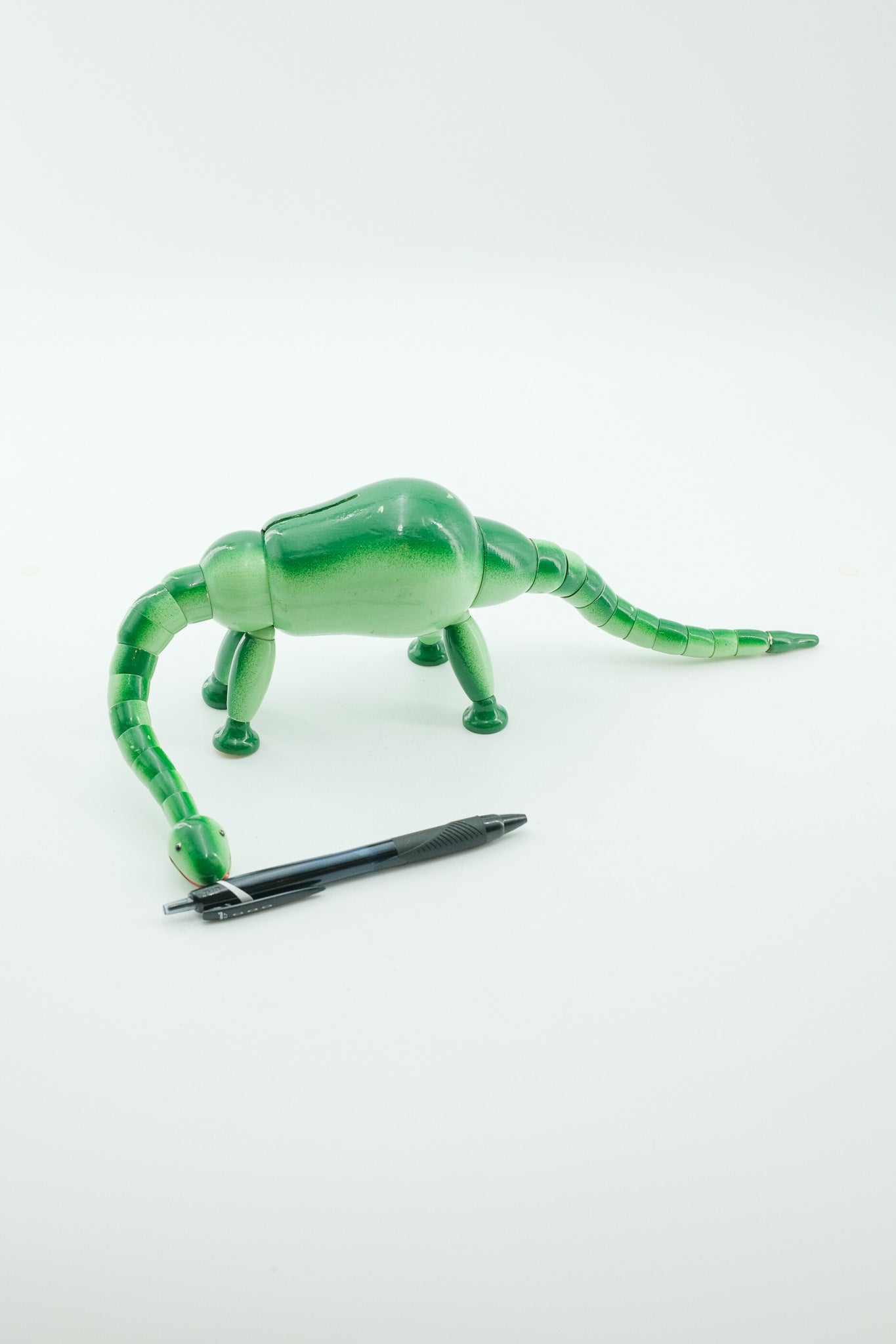 Wooden Brachiosaurus Toy / 木製のブラキオサウルス
