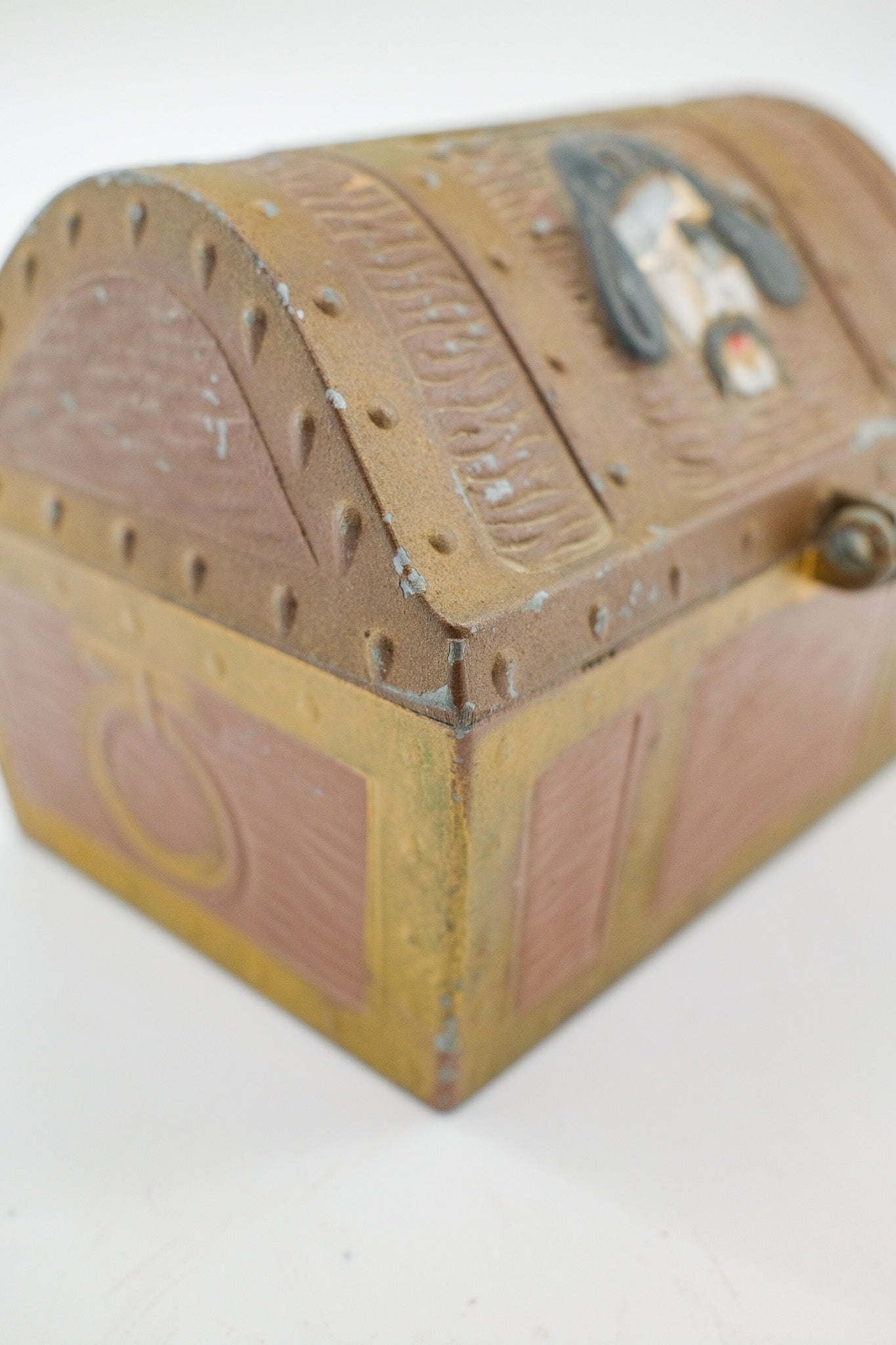 Antique Pirate Treasure Chest Bank / 海賊の宝箱型 貯金箱 – STORE
