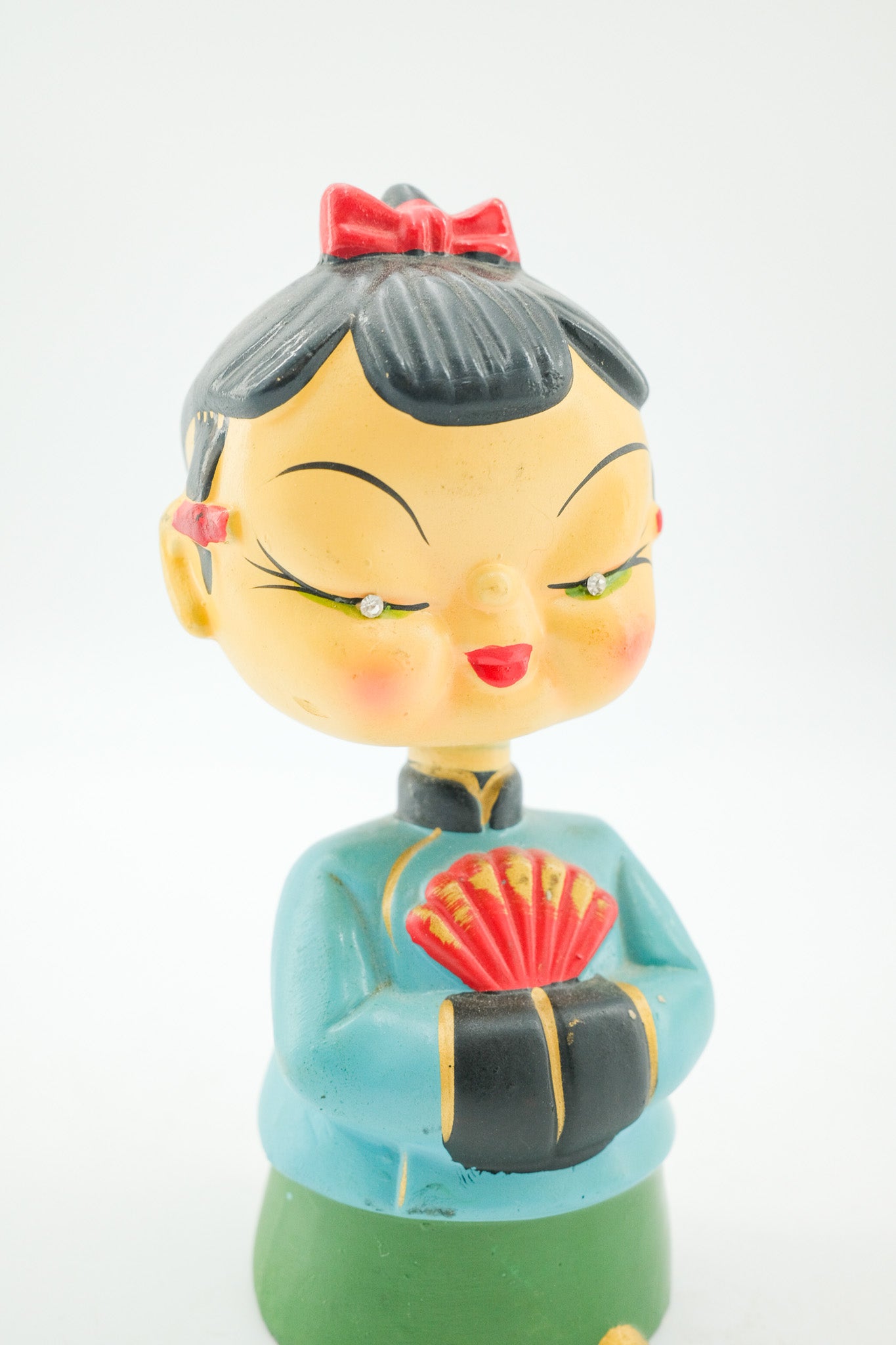 Japanese Vintage Bobblehead - Girl with Red Fan / 和製ビンテージ 首振り人形 赤い扇子の女の子