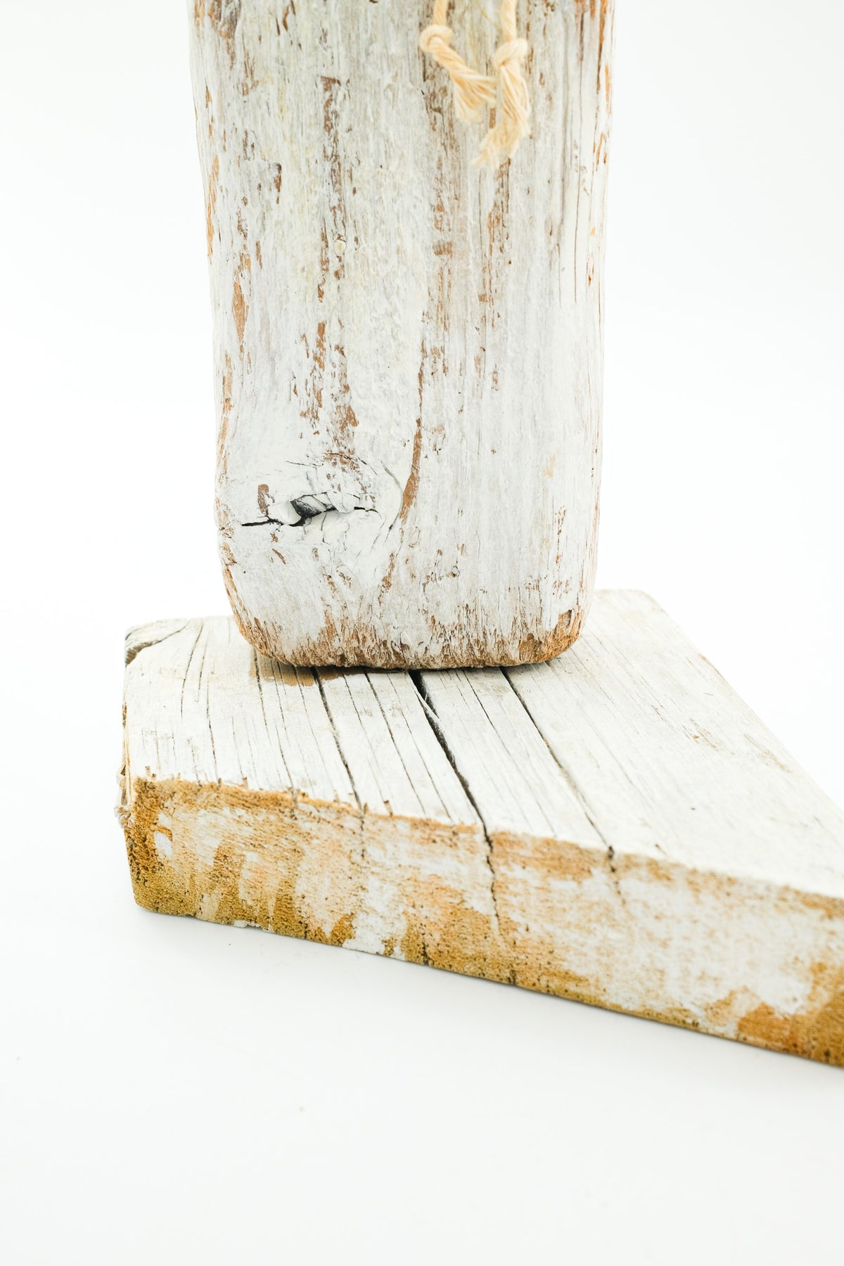 Driftwood Angel Sculpture / 流木のアート：エンジェル像