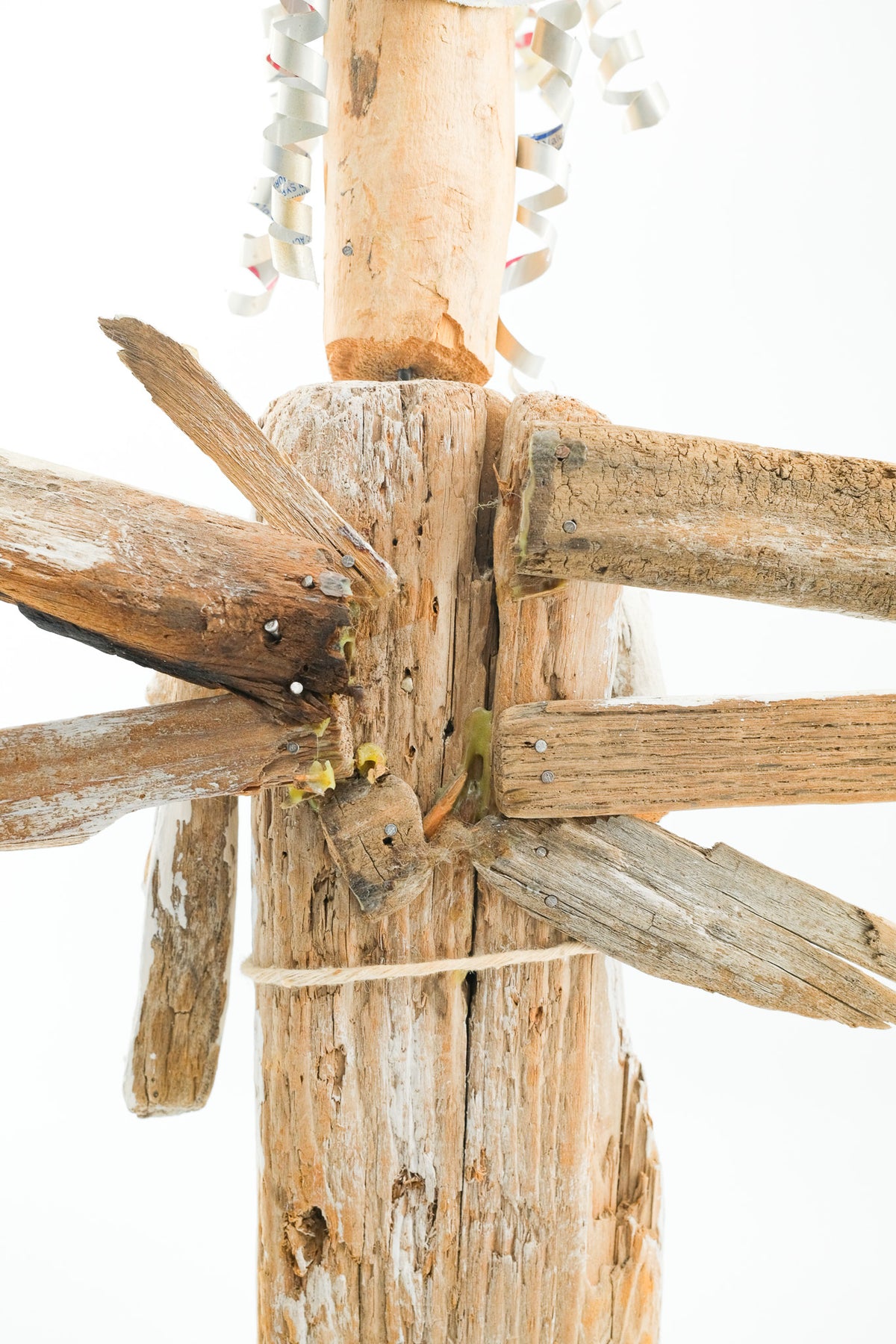 Driftwood Angel Sculpture / 流木のアート：エンジェル像