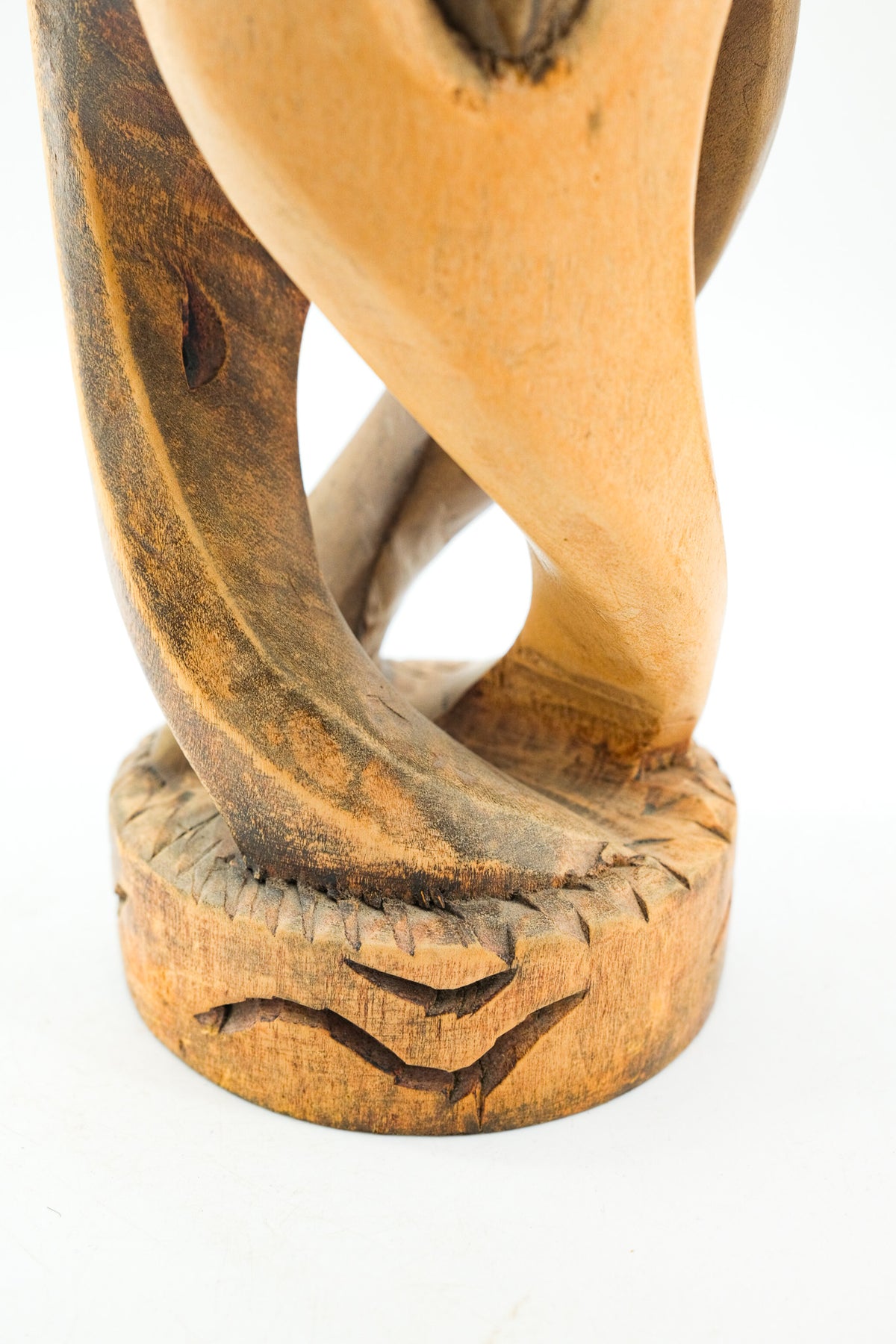 Wooden Unity Sculpture with Globe / 木彫り　団結した人々と地球の像