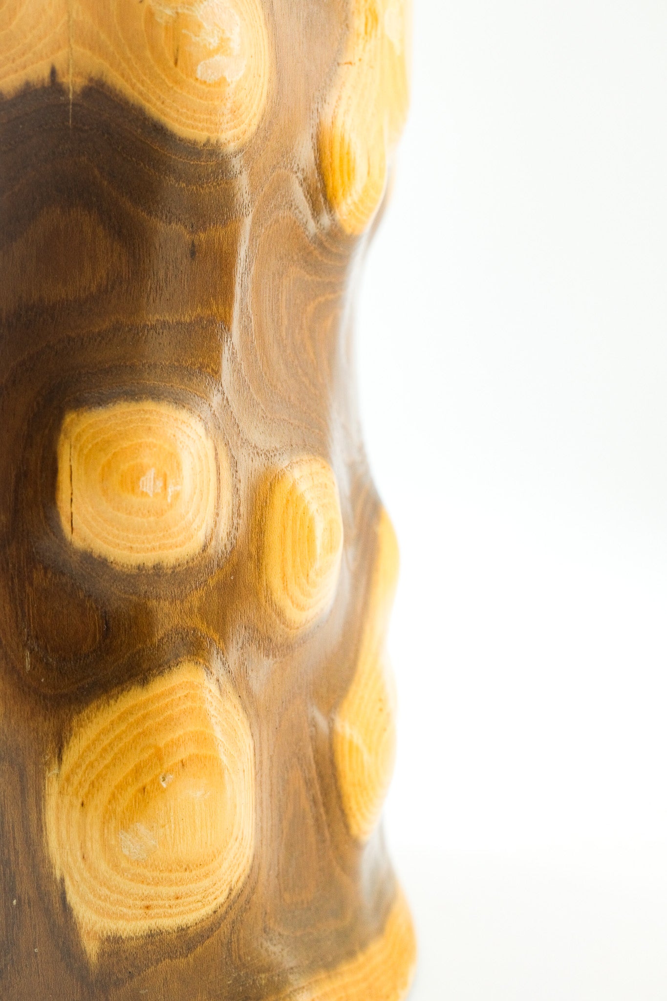 Hand-carved Wooden Vase / 杢目の木製花器