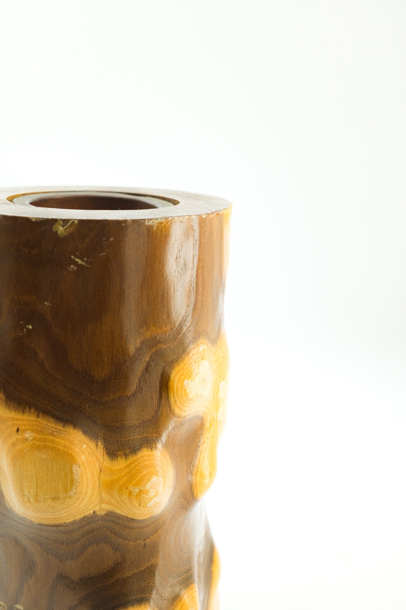 Hand-carved Wooden Vase / 杢目の木製花器