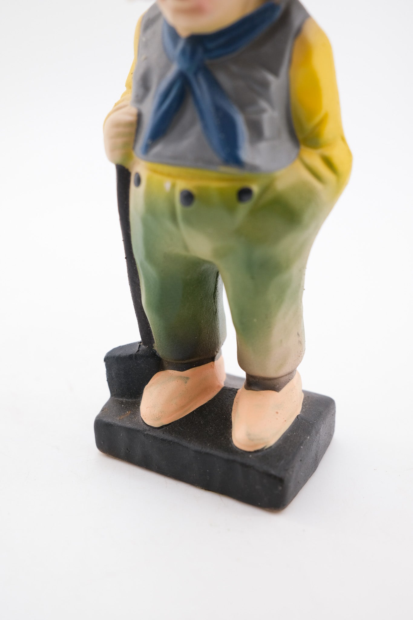 Figurine Man with Shovel / シャベルを持つ男