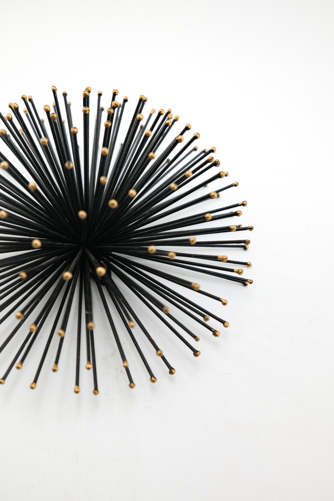Metal Starburst Wall Decor / メタルスターバースト 壁掛けオブジェ