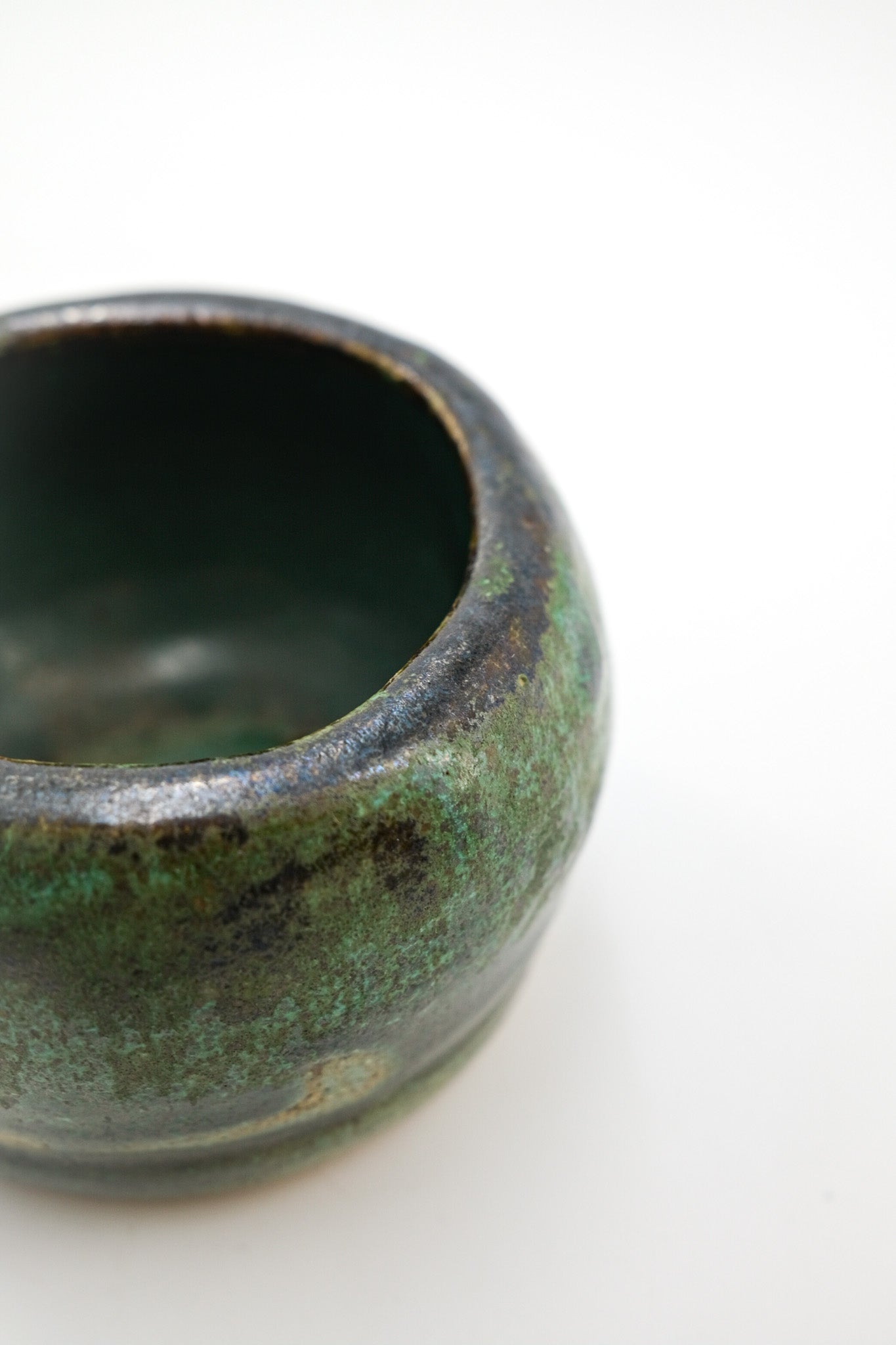 Rustic Green Glazed Ceramic Bowl / ラスティック グリーン釉薬 セラミックボウル