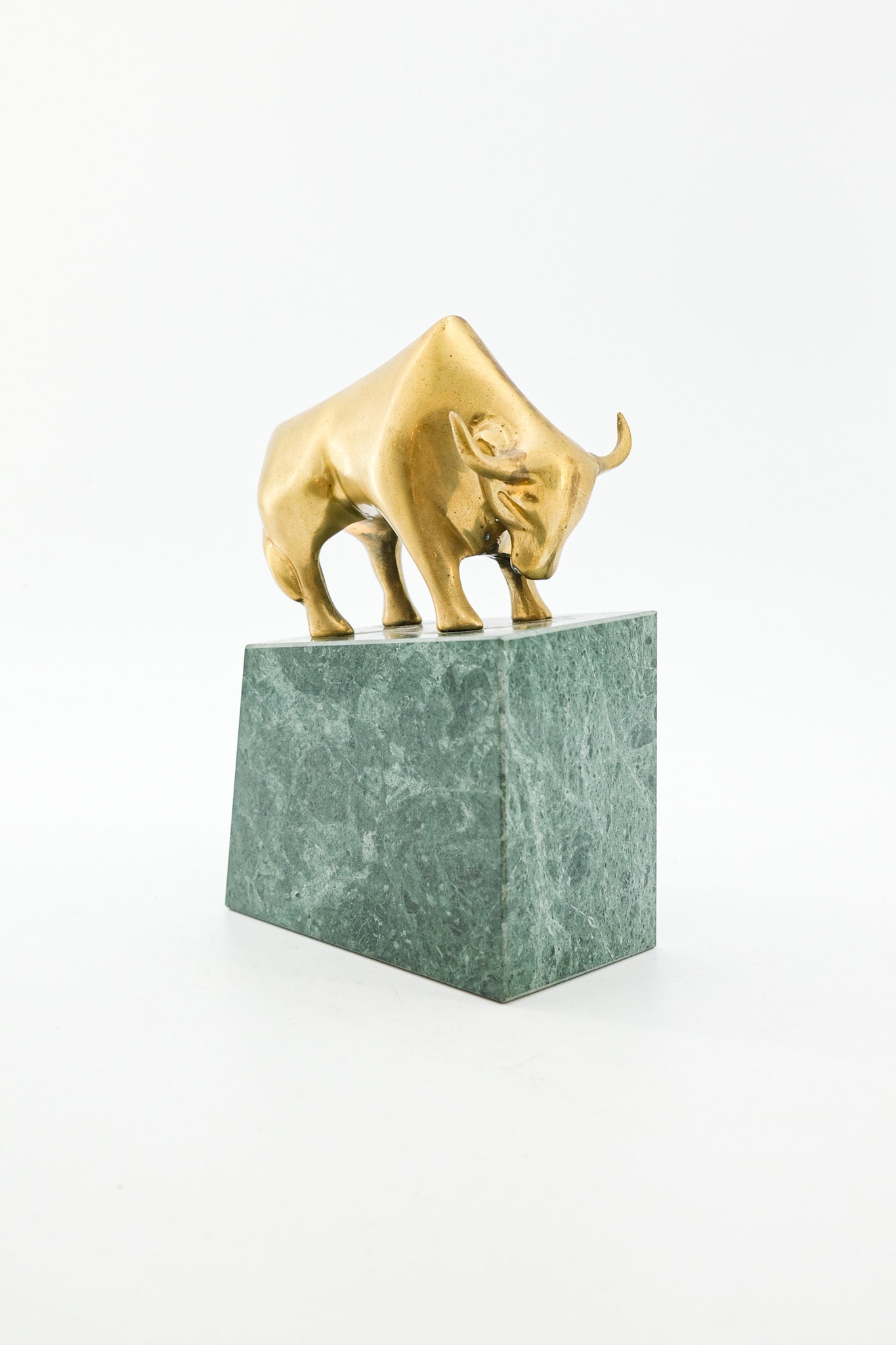 Brass Bull Figurine on Marble Base / 真鍮の牡牛オブジェ