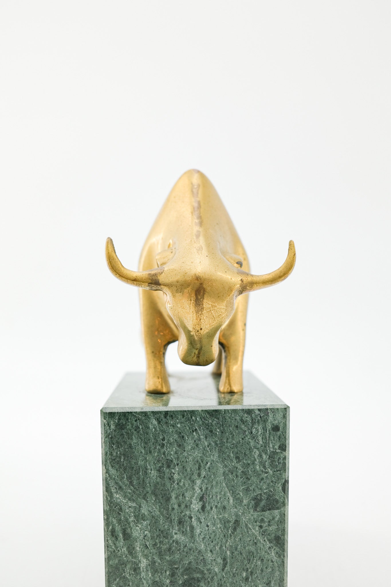 Brass Bull Figurine on Marble Base / 真鍮の牡牛オブジェ