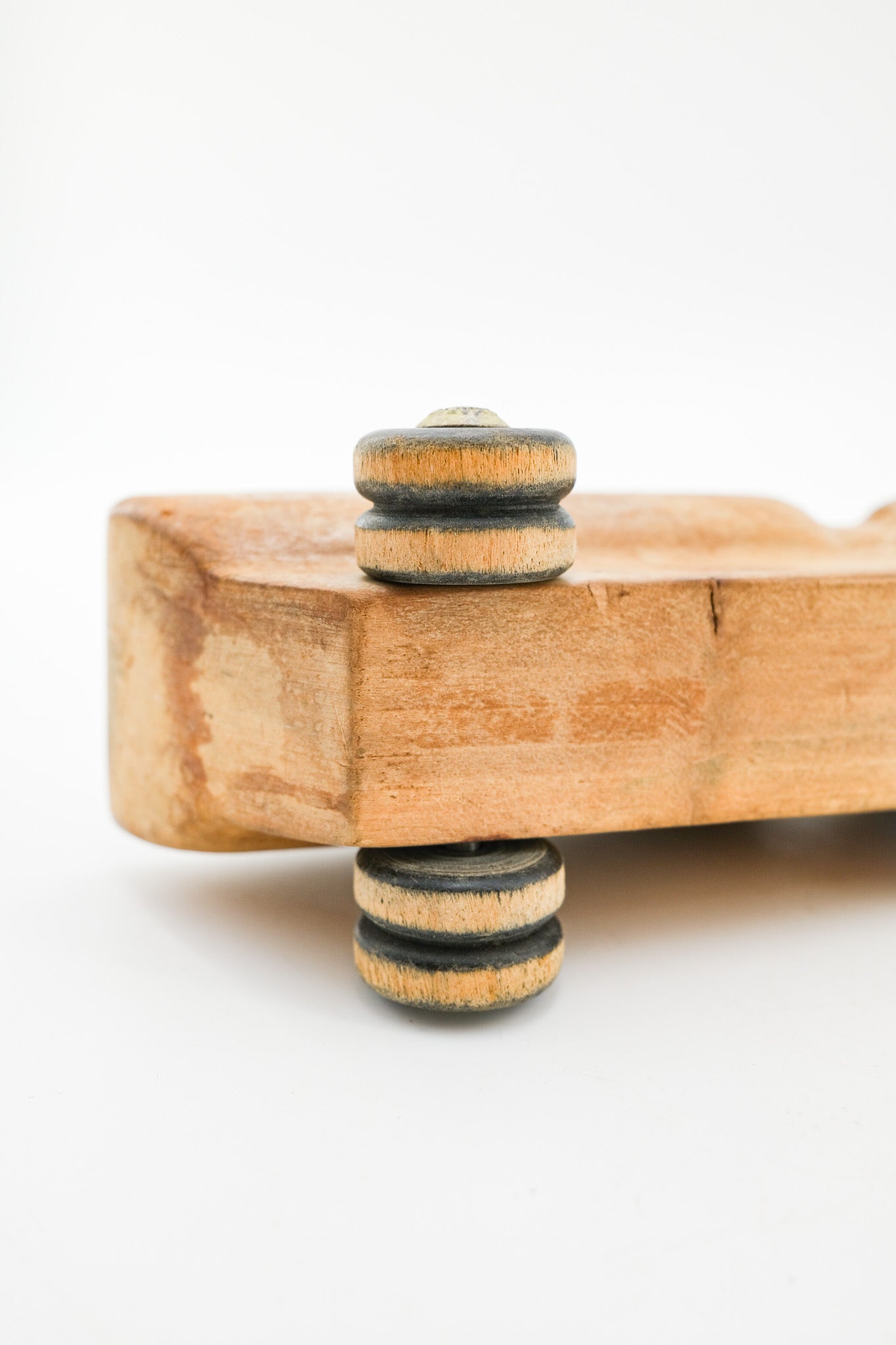 Wooden Toy Truck / 木製のトイ・トラック