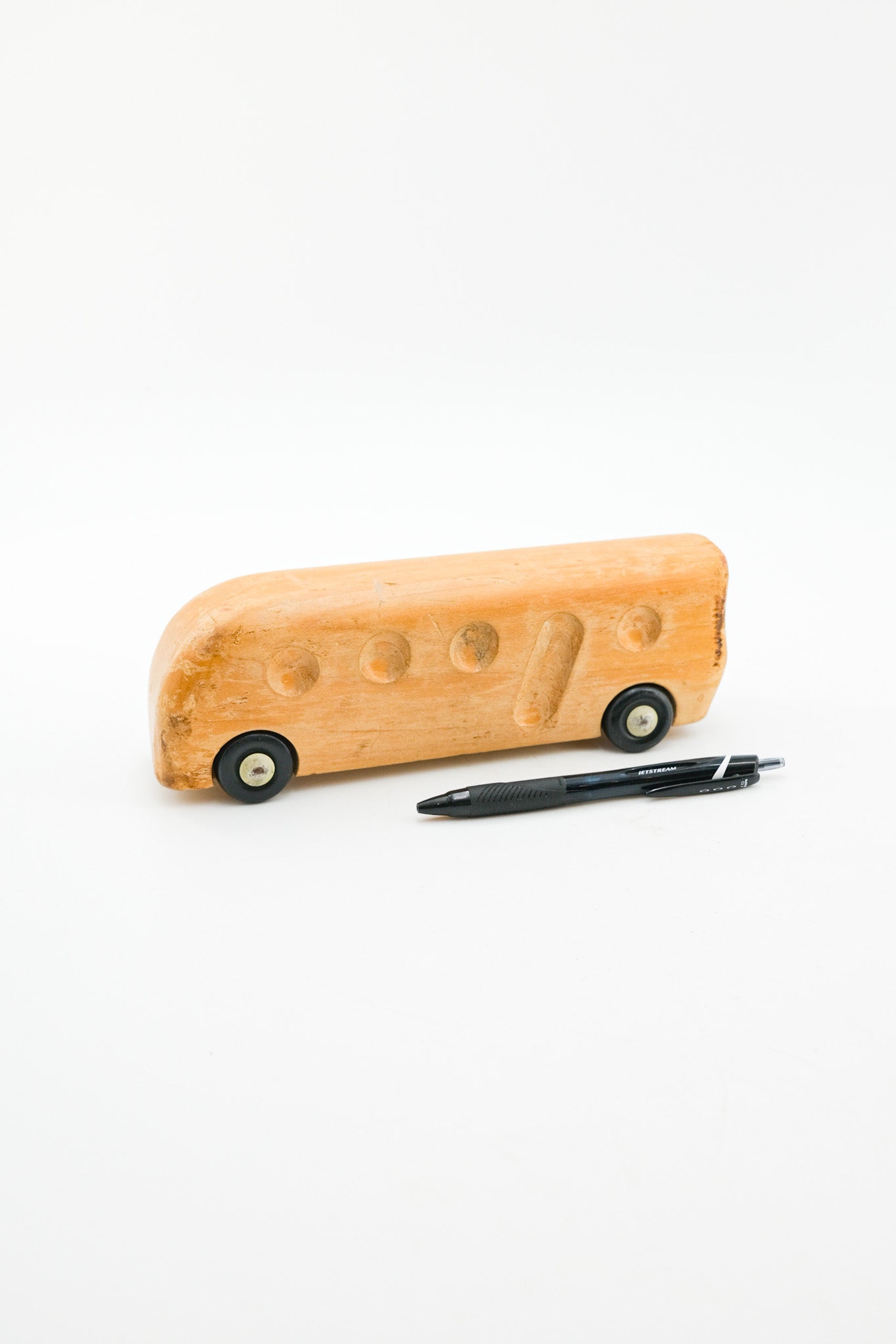 Wooden Bus Toy / 木製バスのおもちゃ