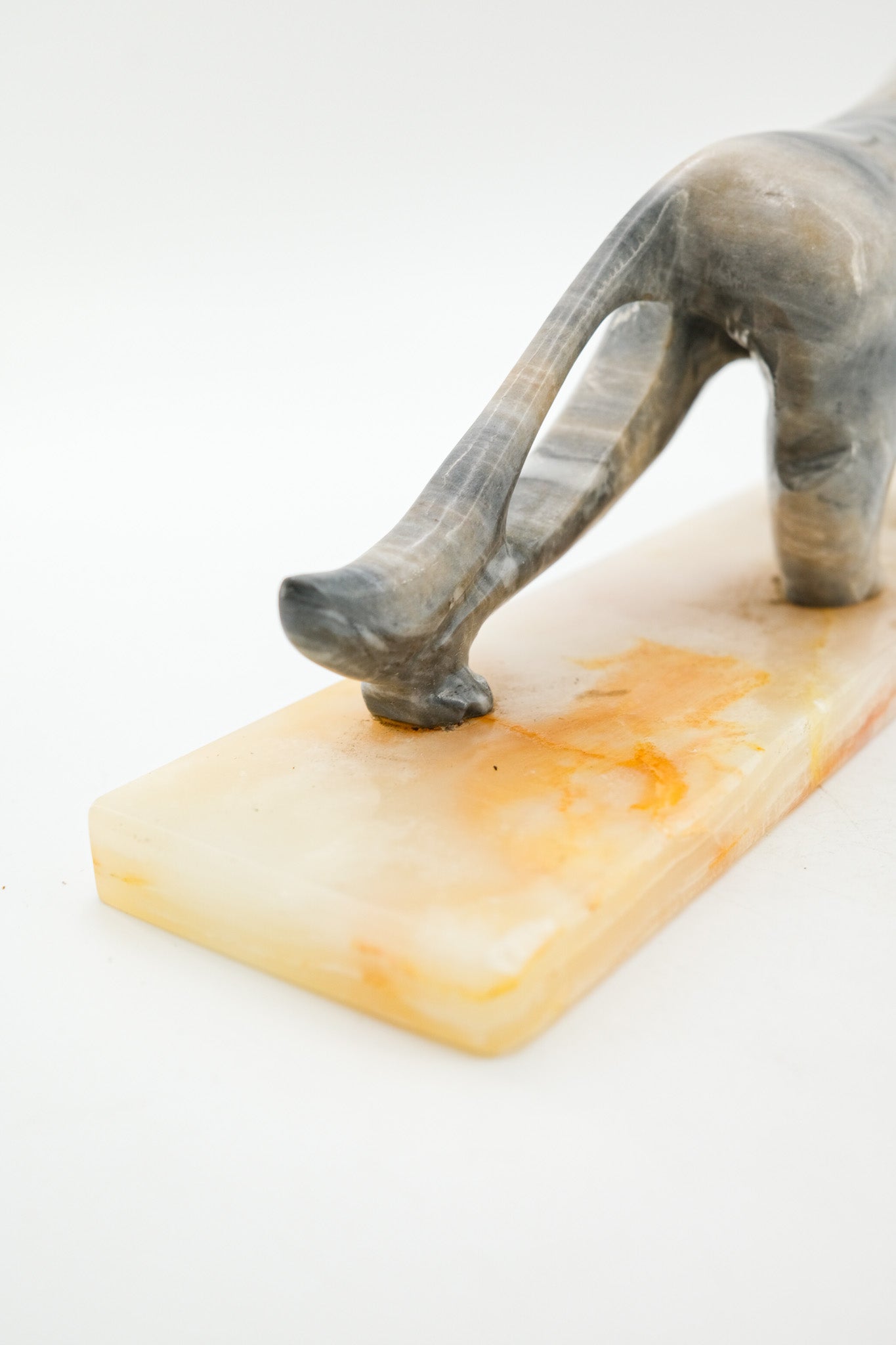 Carved Stone Feline Figurine / 石製彫刻のトラ